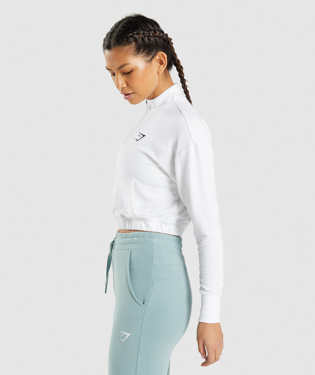 gymshark-training-pippa-pullover-white-ss22