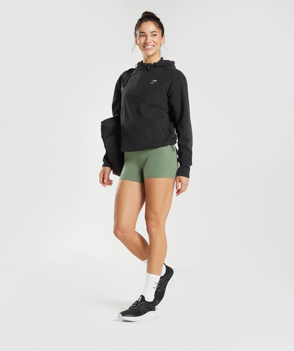gymshark-training-fleece-1-4-zip-black-aw22
