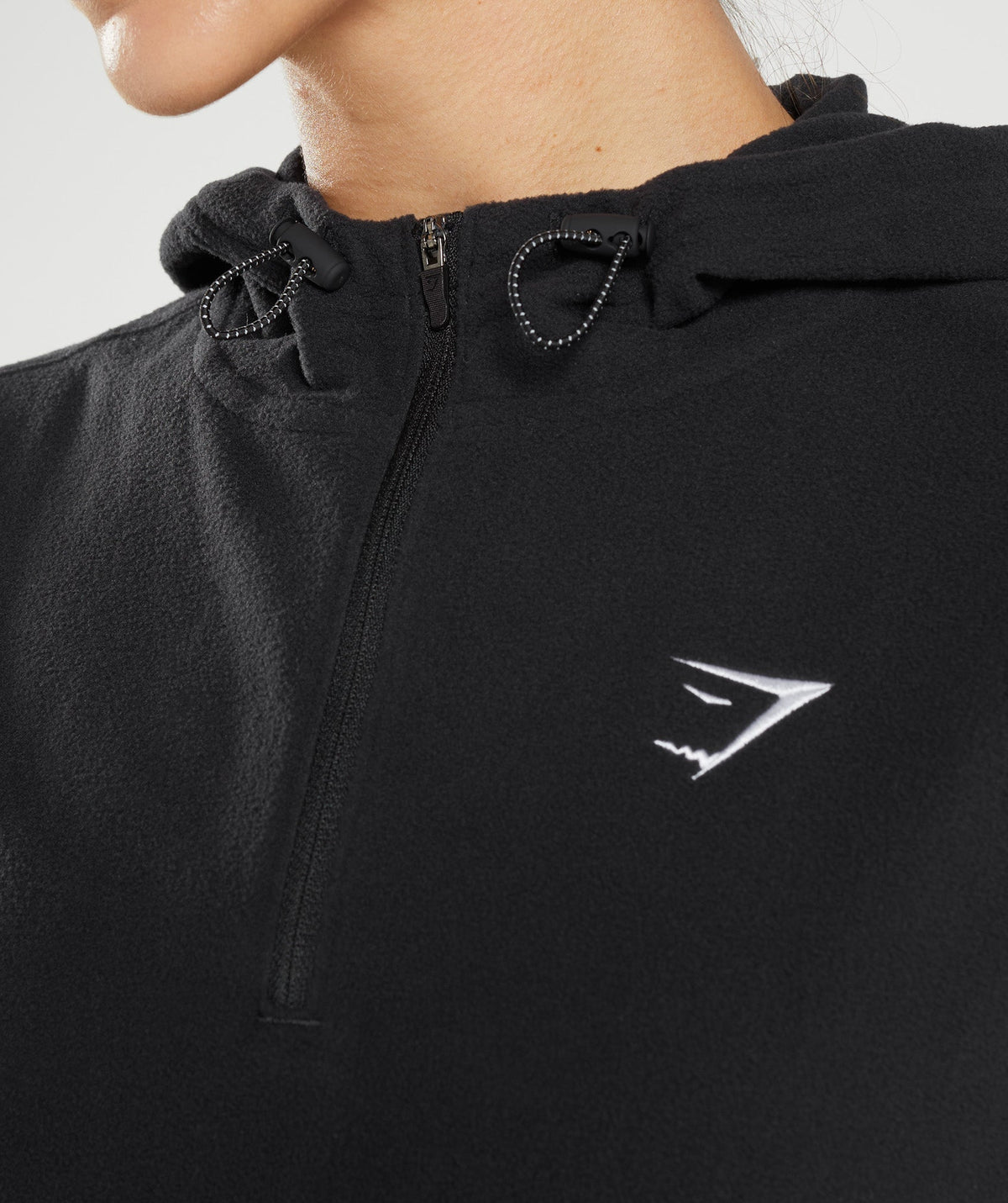 gymshark-training-fleece-1-4-zip-black-aw22