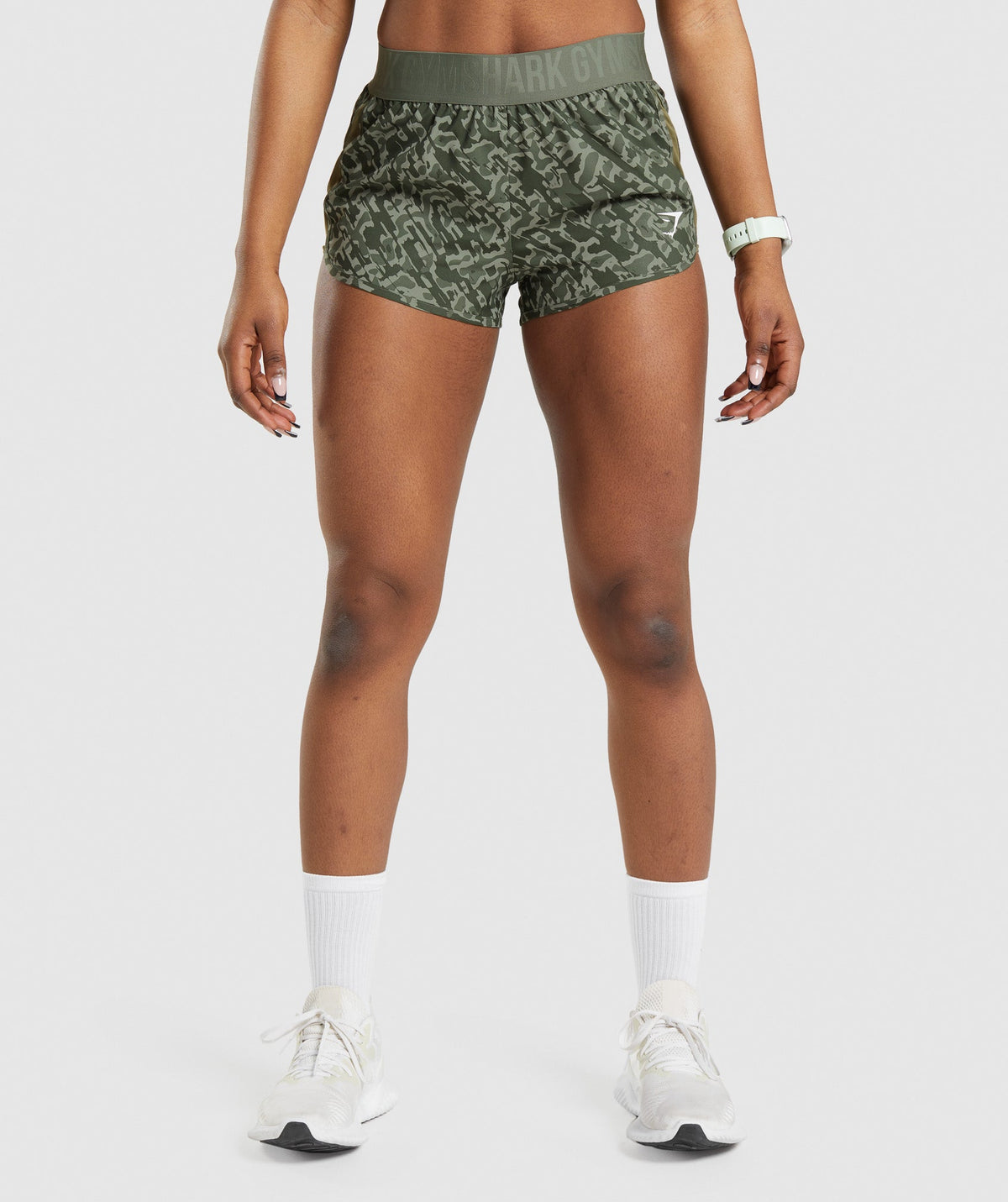 gymshark-training-loose-fit-shorts-green-print-ss22