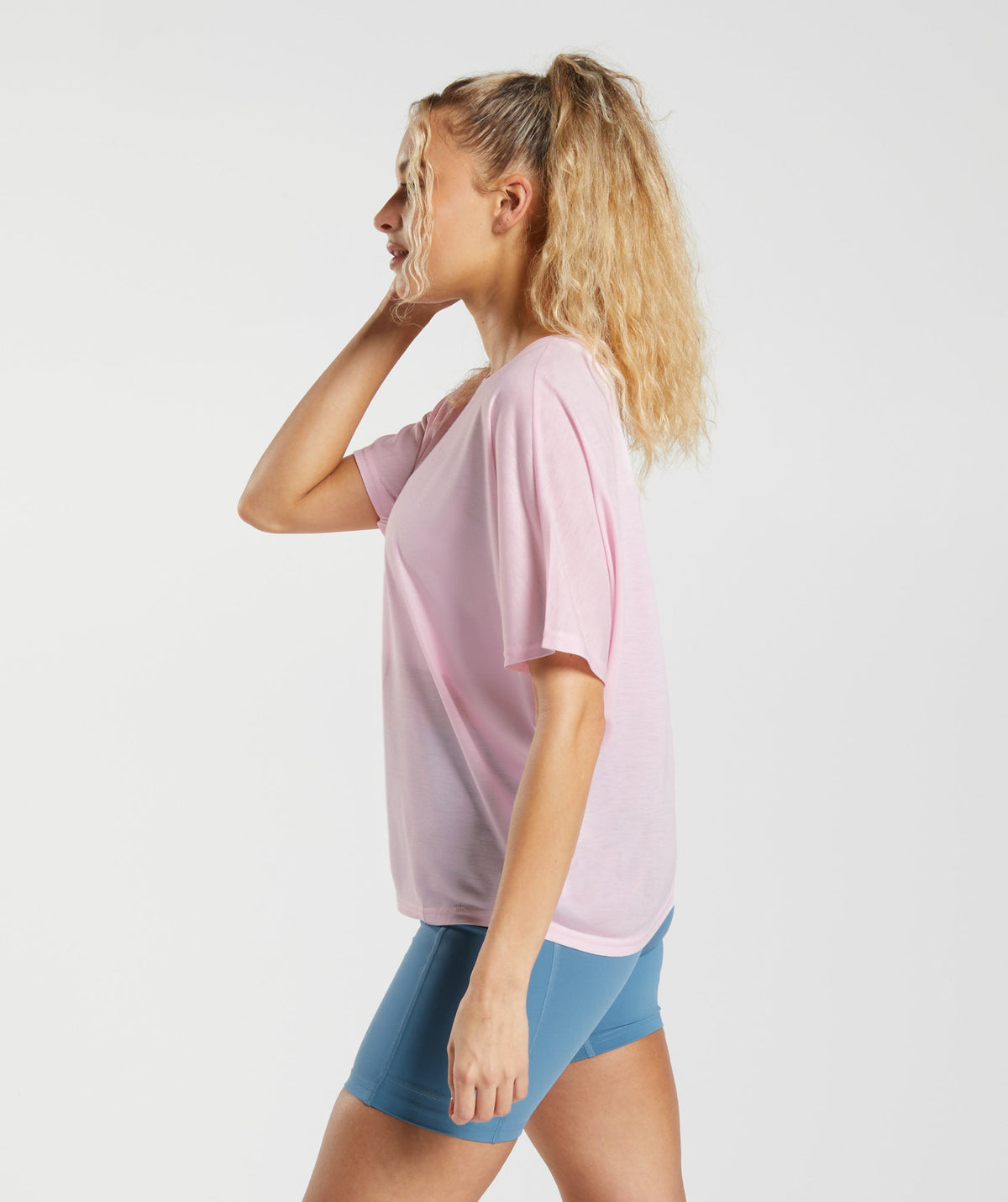 gymshark-super-soft-t-shirt-chalk-pink-ss23
