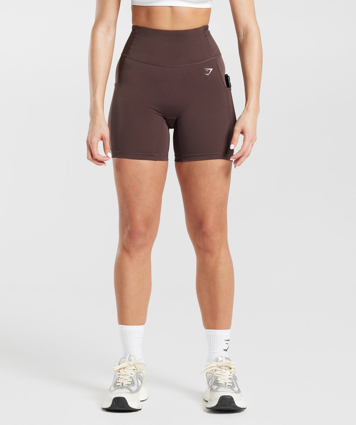 gymshark-pocket-shorts-chocolate-brown-ss23