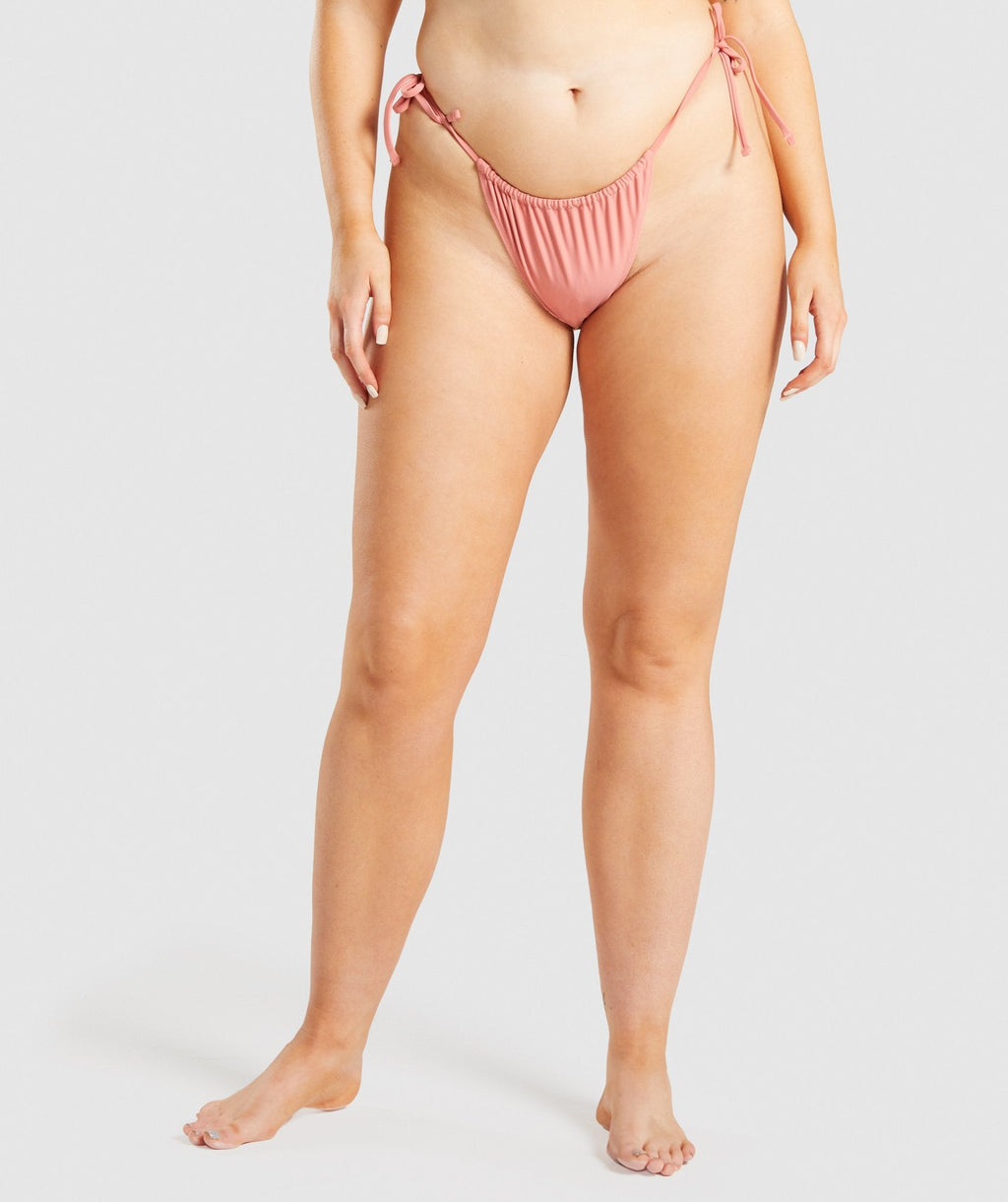 gymshark-triangle-reversible-bikini-bottoms-light-pink-print