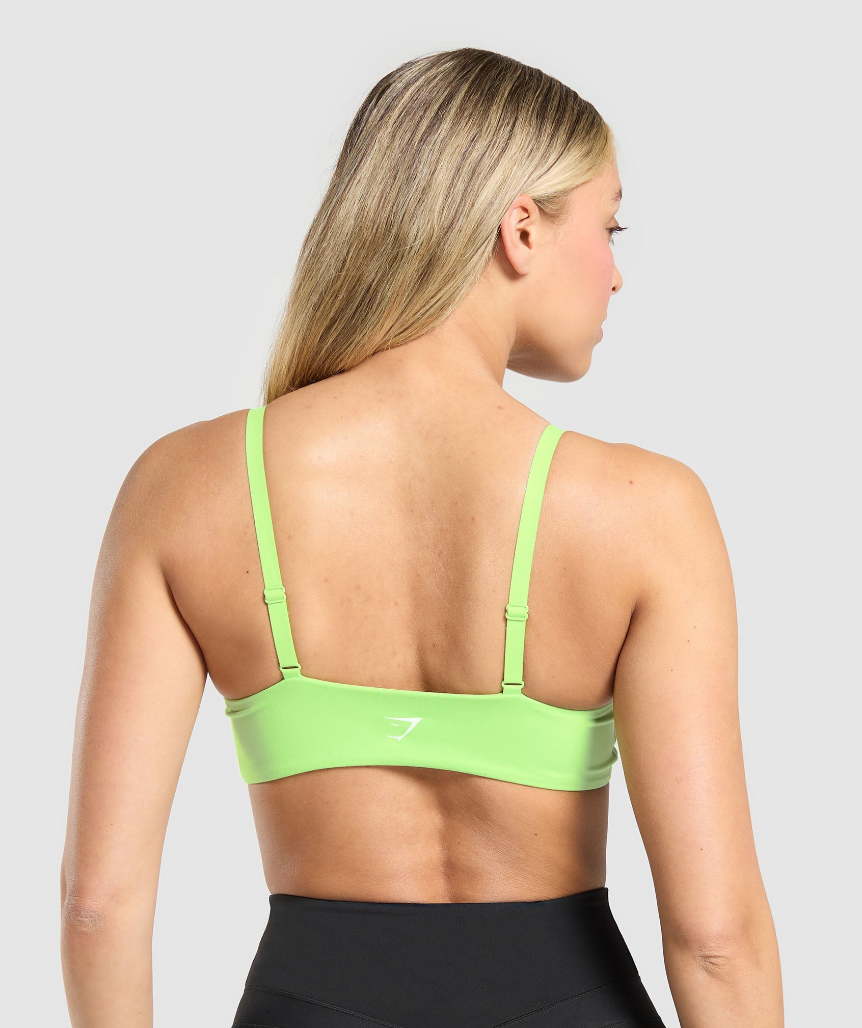 gymshark-twist-front-bralette-sports-bras-green-ss25