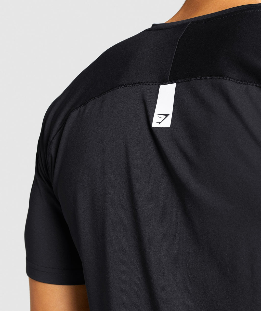 gymshark-veer-t-shirt-black-white-logo
