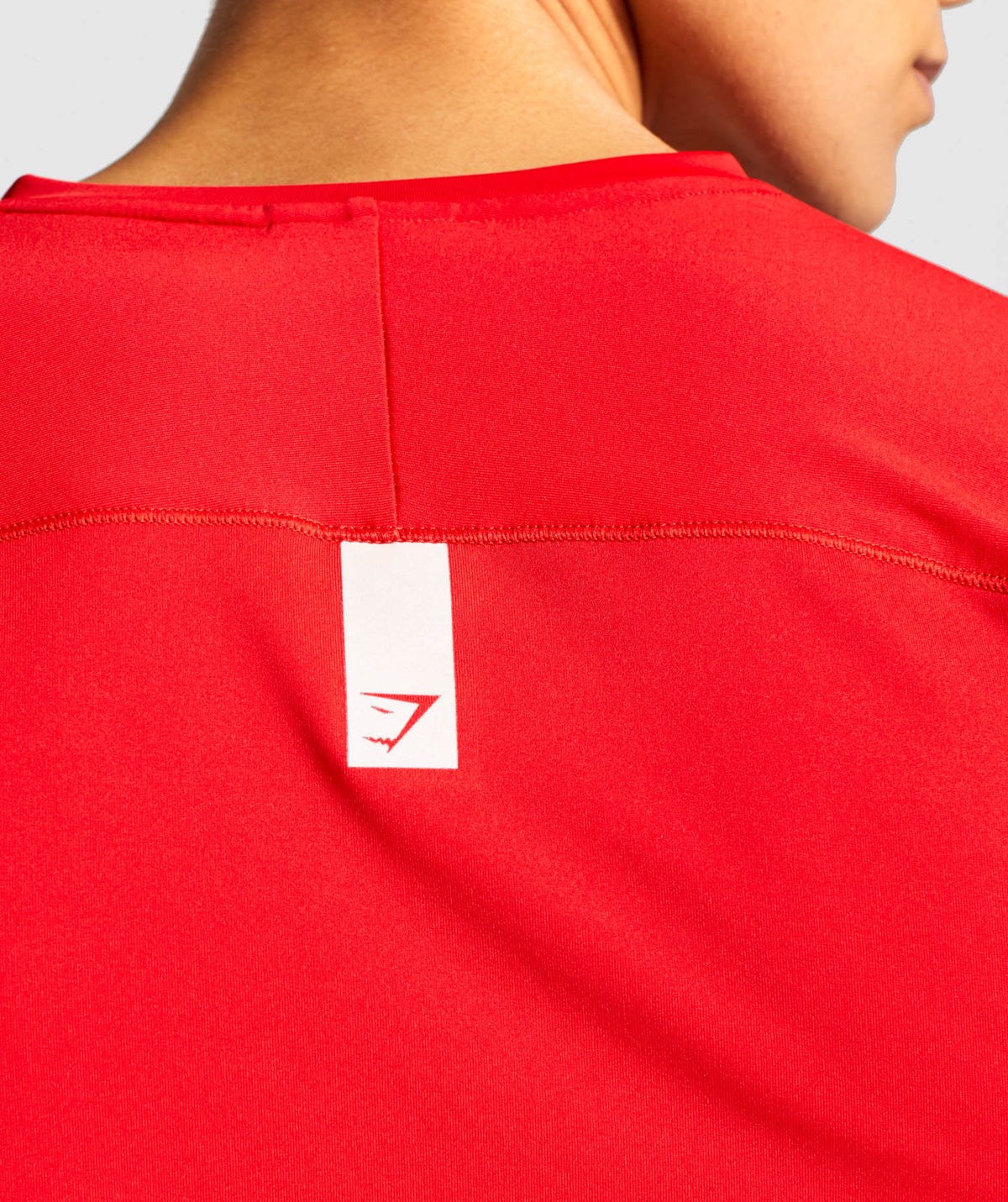 gymshark-veer-t-shirt-red-white-logo