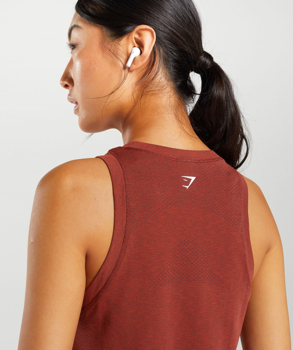 gymshark-vital-seamless-2-0-light-tank-brick-red-ss23