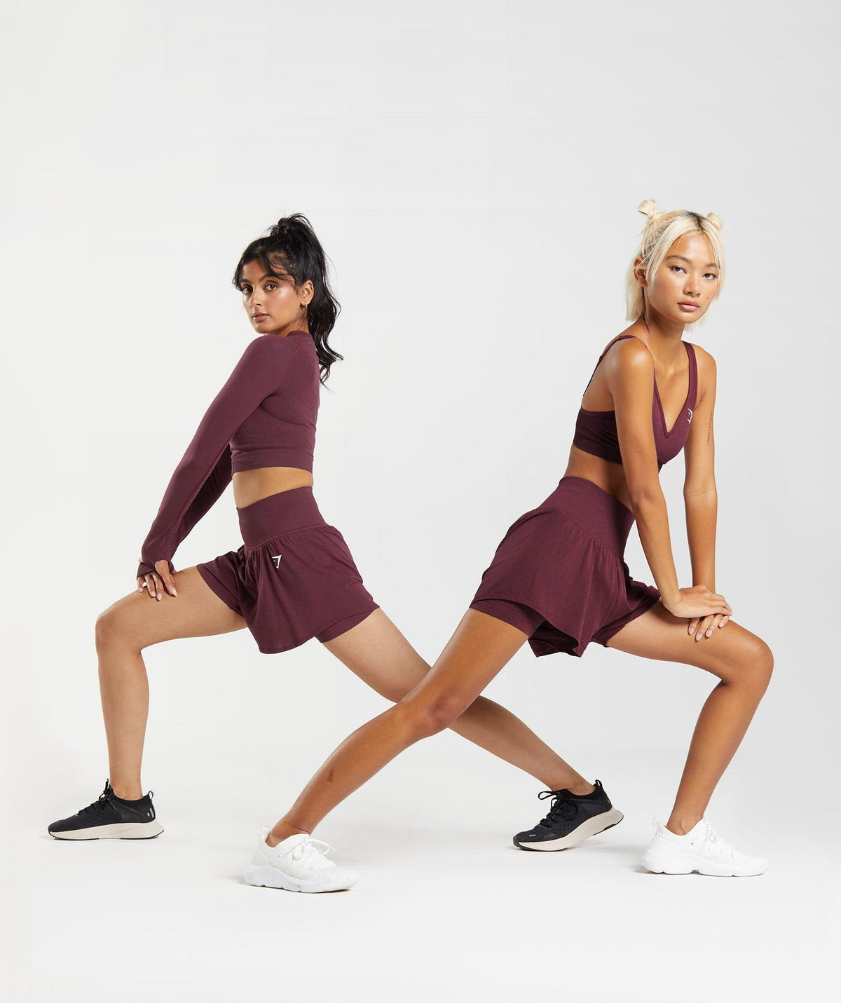 gymshark-vital-seamless-2-0-2-in-1-shorts-baked-maroon-marl-aw22