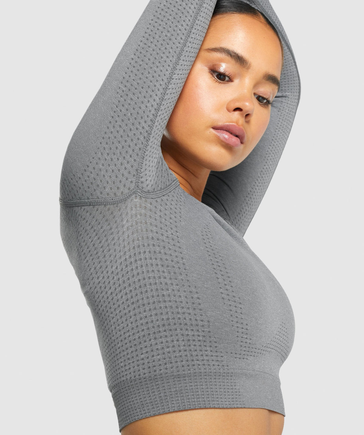 gymshark-vital-seamless-long-sleeve-crop-top-smokey-grey-marl-logo