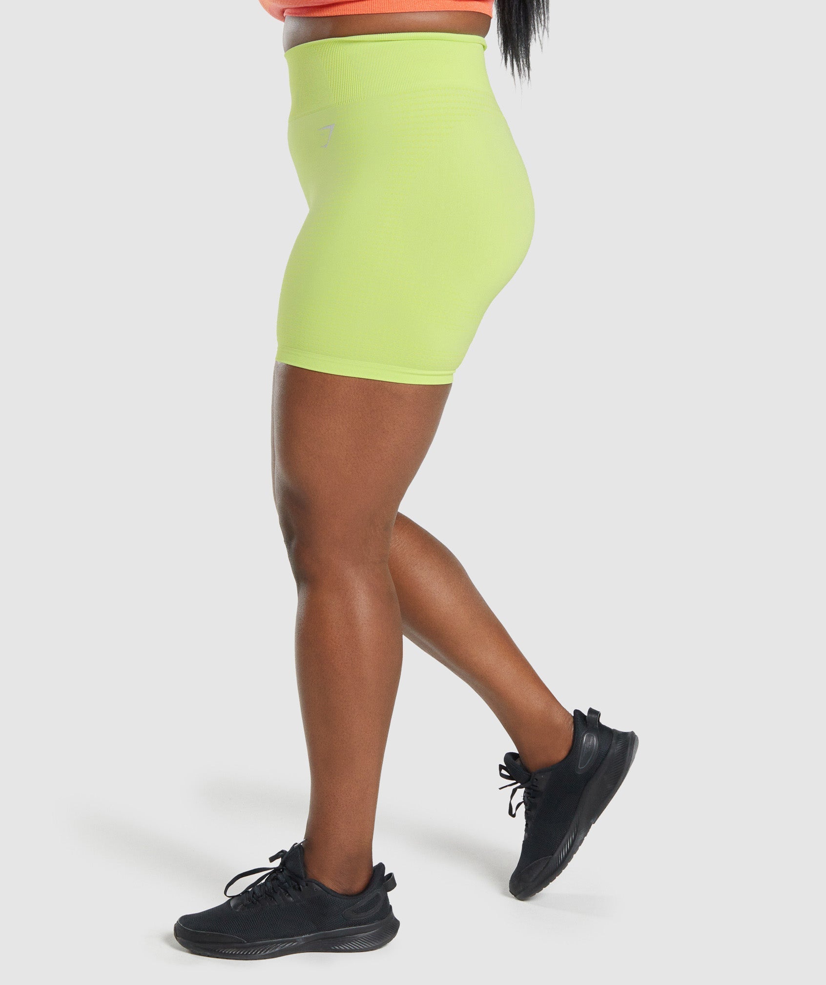 gymshark-vital-seamless-shorts-yellow-marl-logo