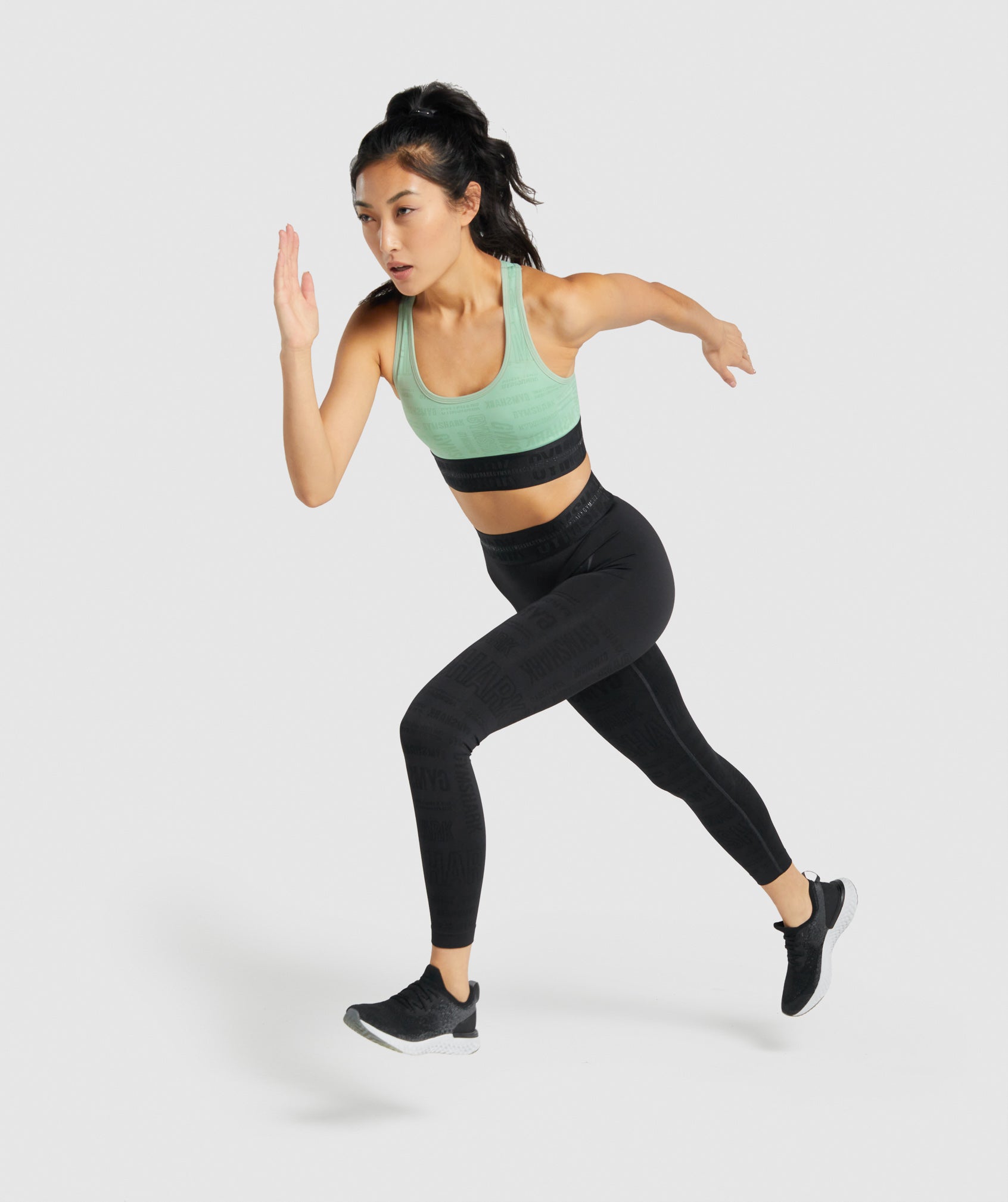 gymshark-vision-sports-bra-green-aw21