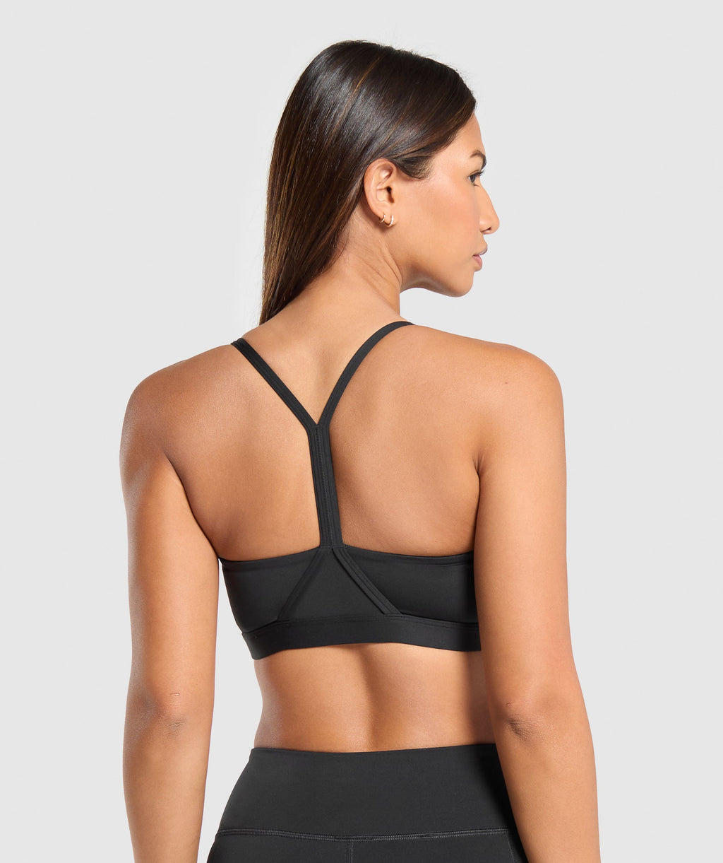 gymshark-v-neck-sports-bra-black-ss22