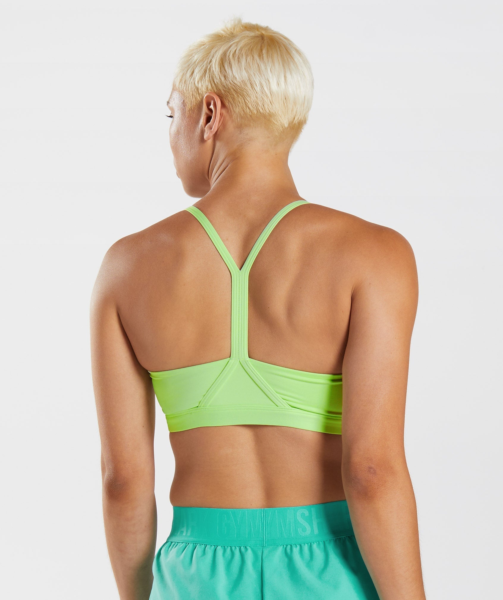 gymshark-v-neck-sports-bra-kiwi-green-aw22