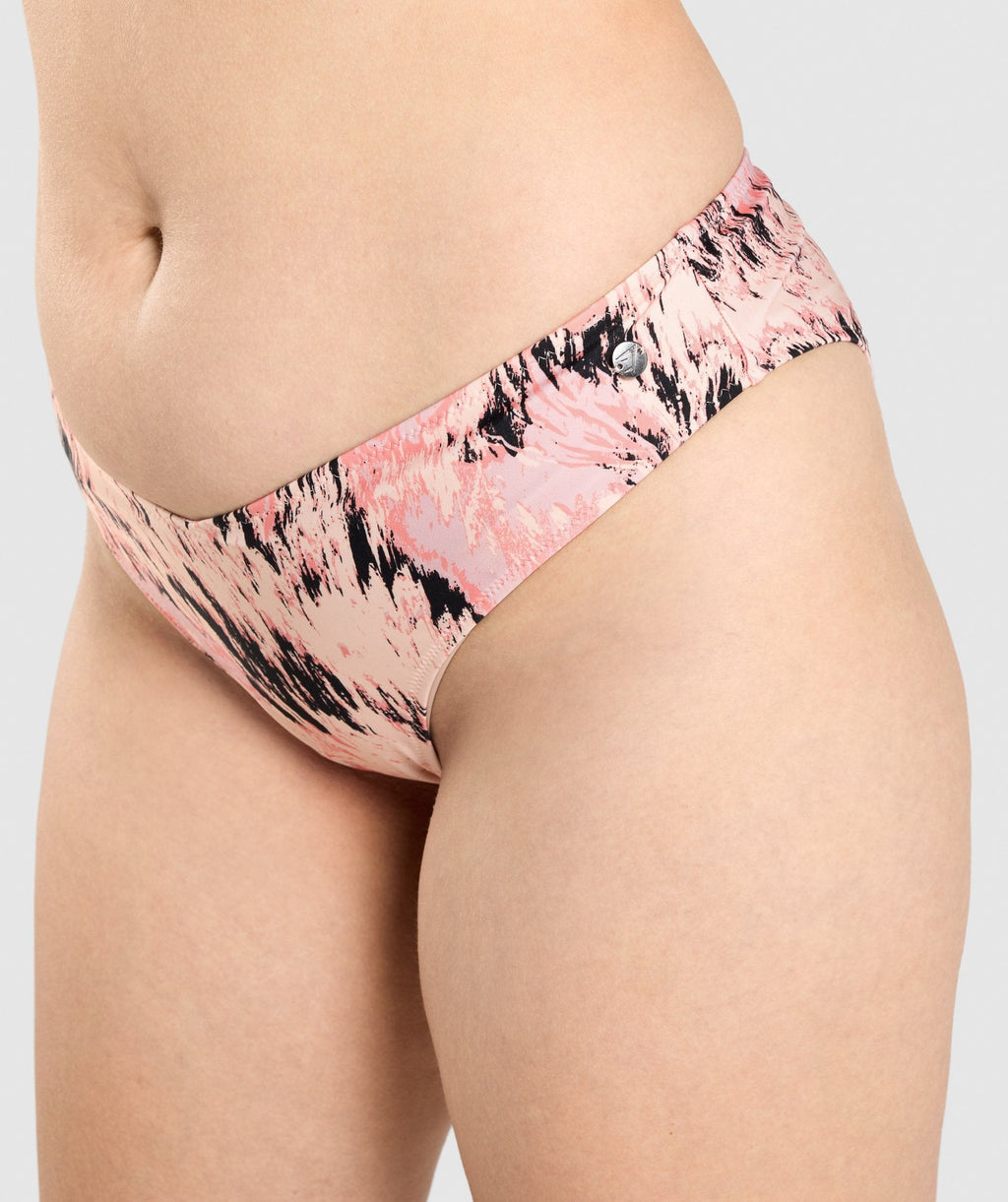 gymshark-v-shaped-bikini-bottoms-light-pink-print