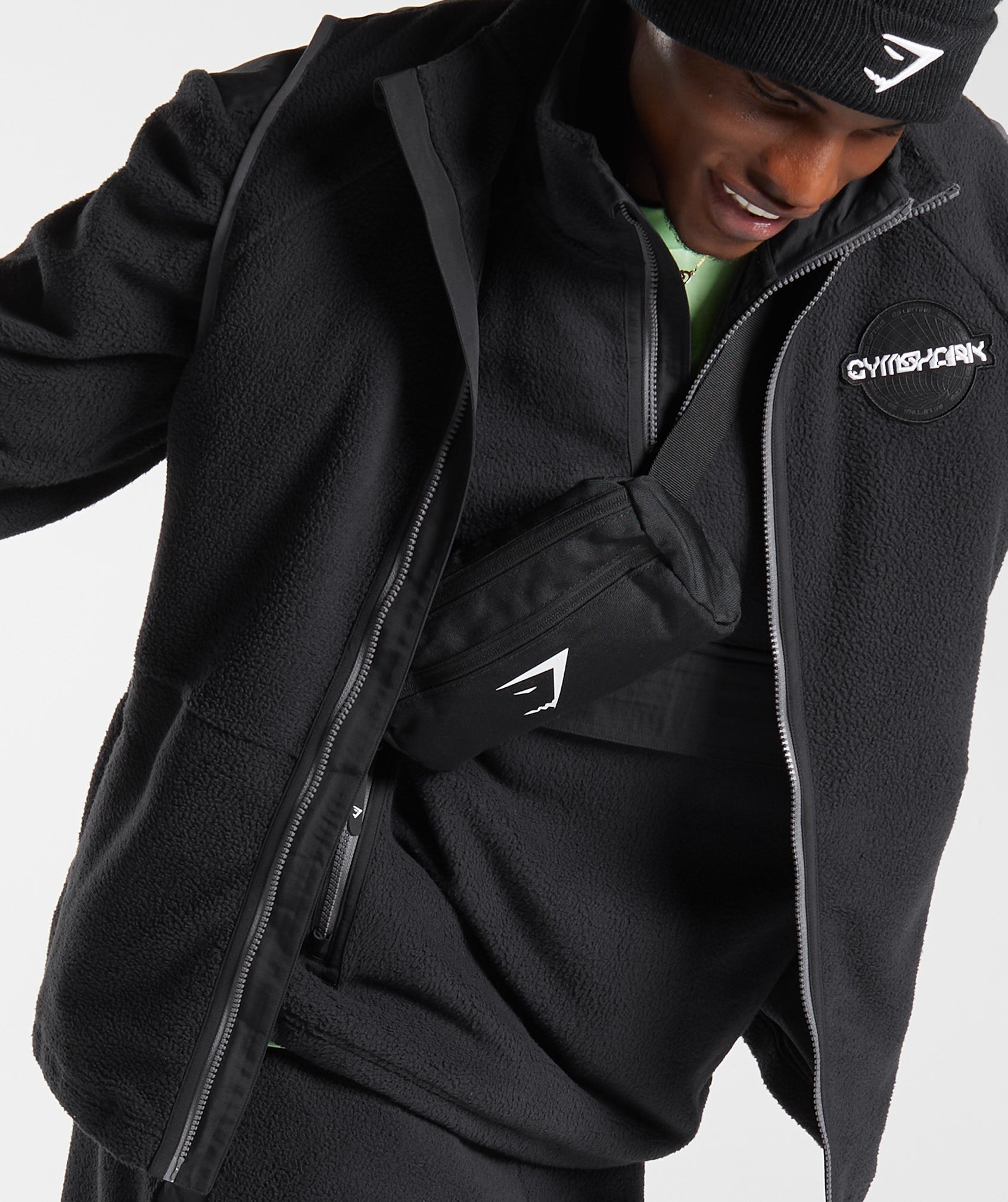 gymshark-vibes-fleece-1-4-zip-black-ss23