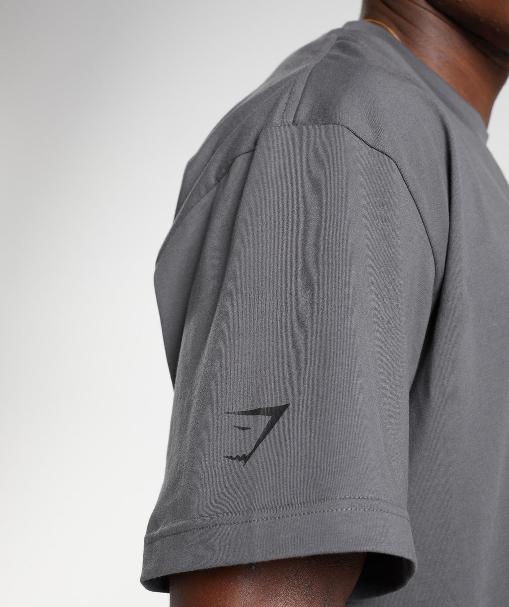 gymshark-vibes-t-shirt-silhouette-grey-ss23