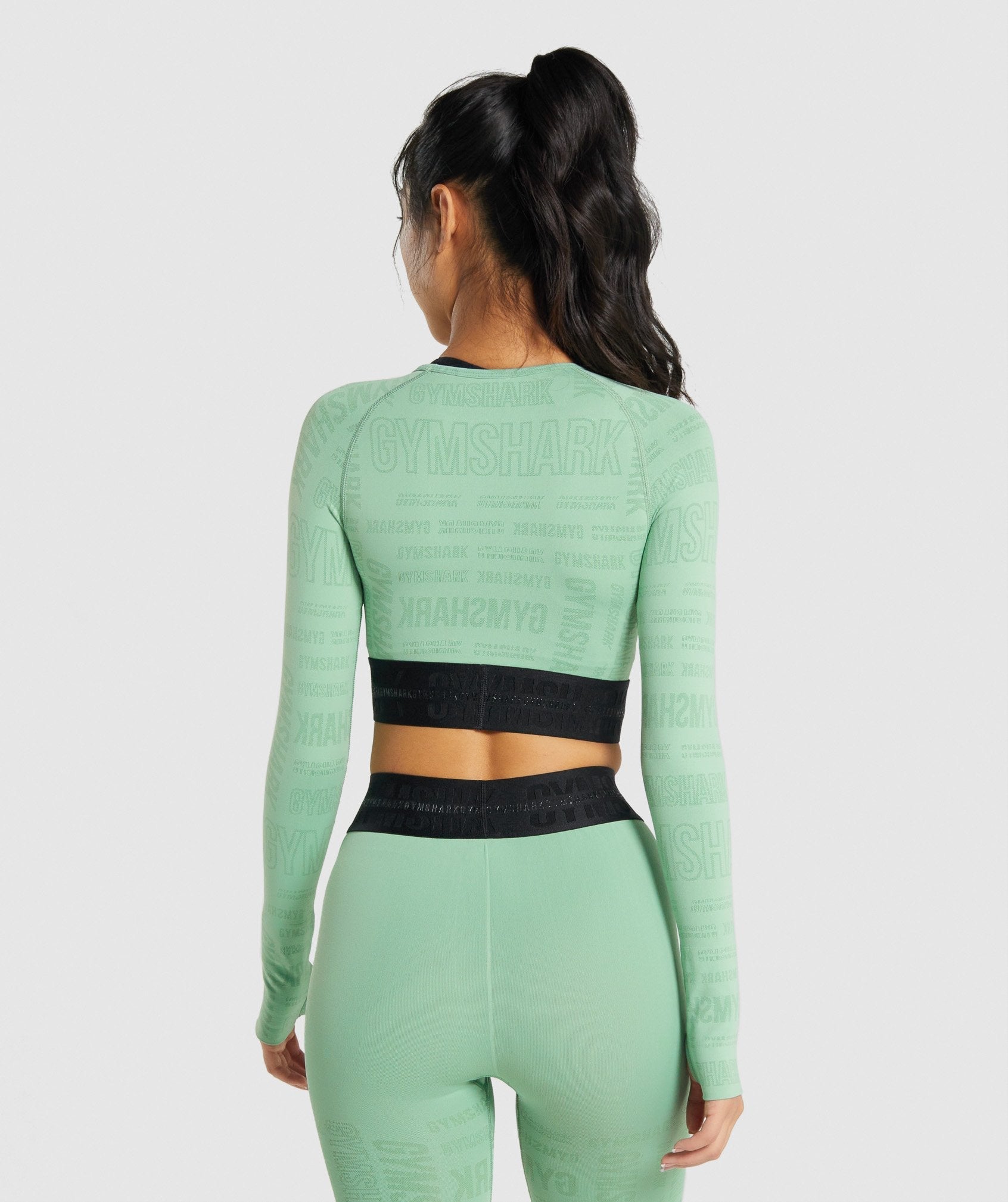 gymshark-vision-long-sleeve-crop-top-green-aw21