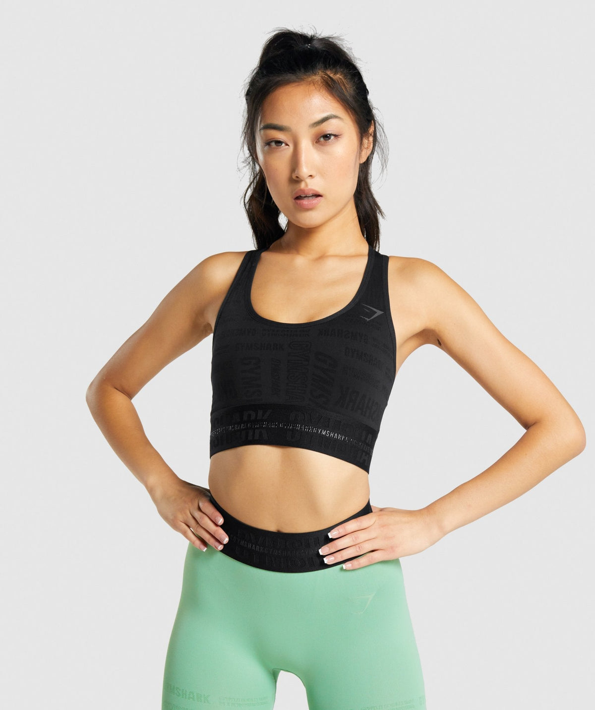 gymshark-vision-sports-bra-black-aw21
