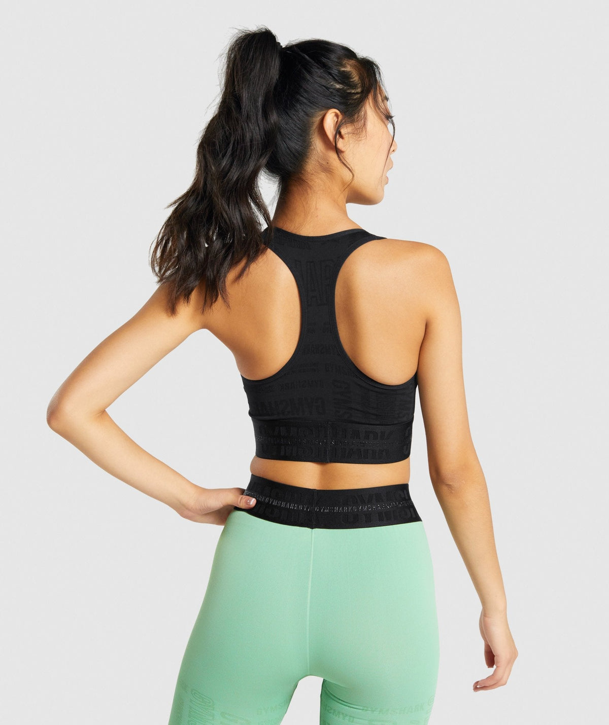 gymshark-vision-sports-bra-black-aw21