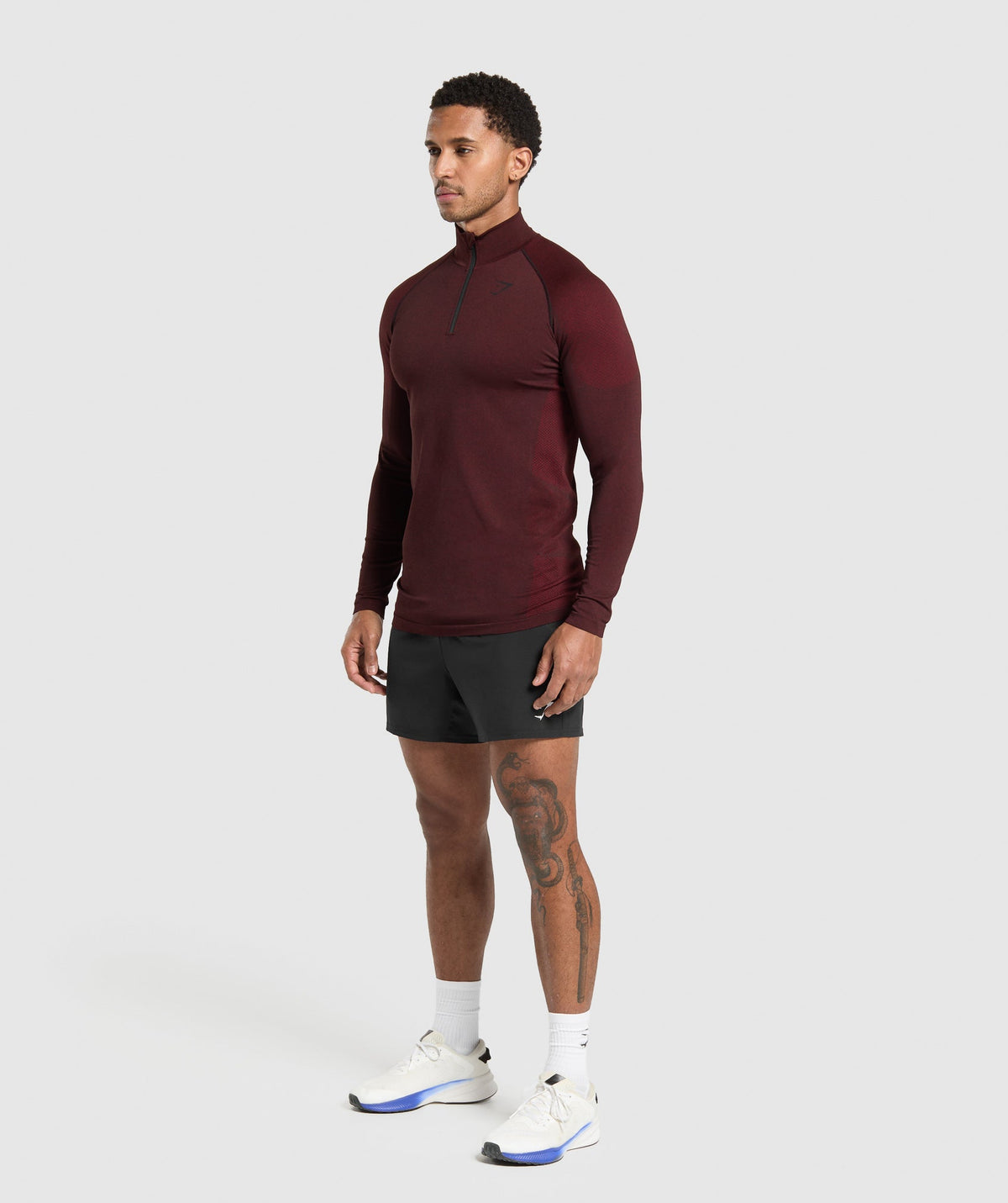 gymshark-vital-seamless-1-4-zip-black-sets-red-ss25