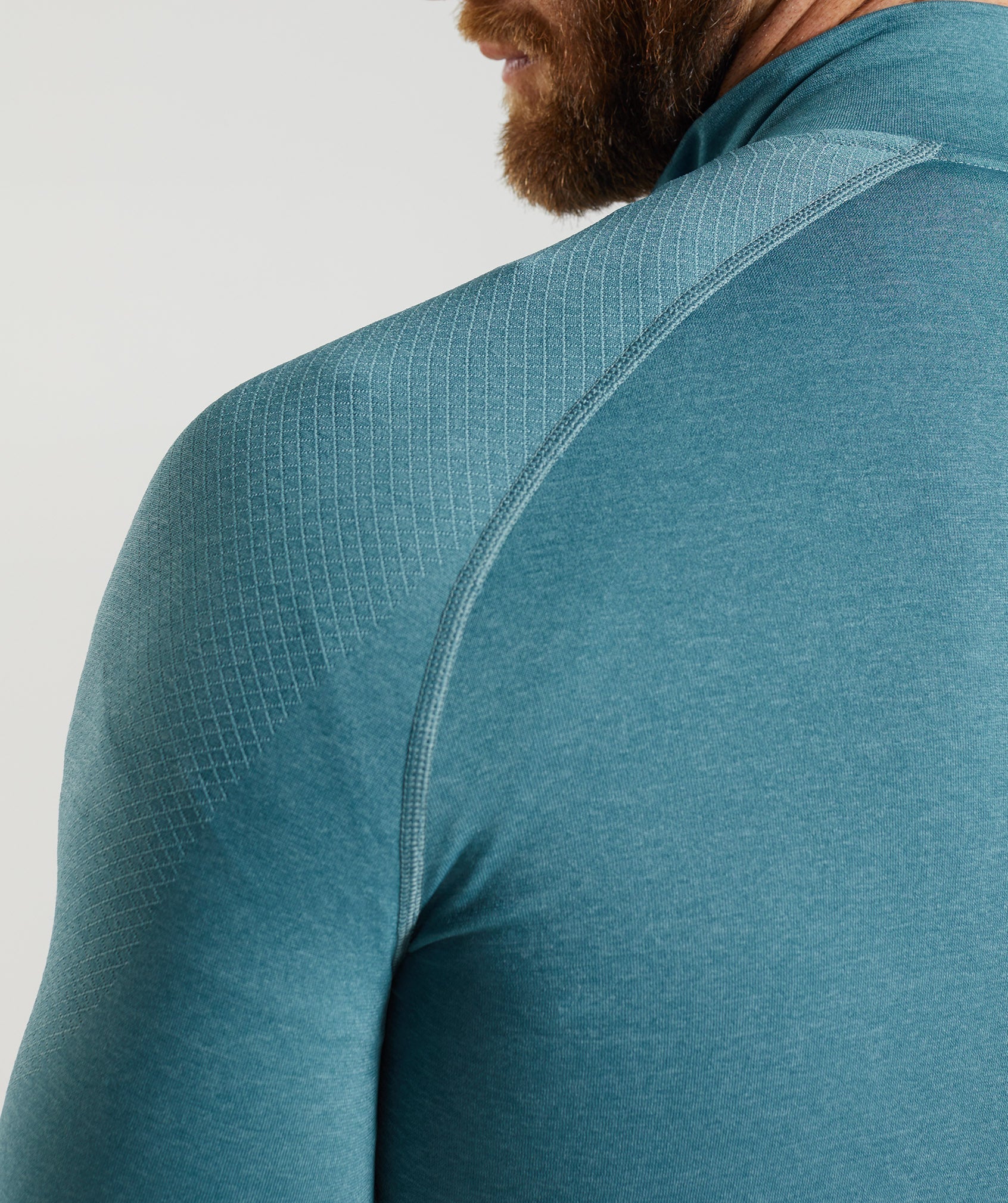 gymshark-vital-1-4-zip-thunder-blue-iceberg-blue-ss23