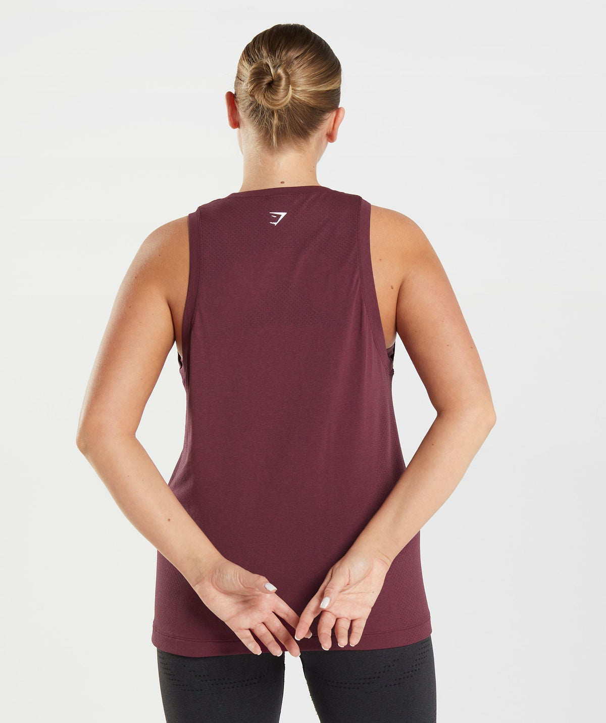 gymshark-vital-seamless-2-0-light-tank-baked-maroon-marl-aw22