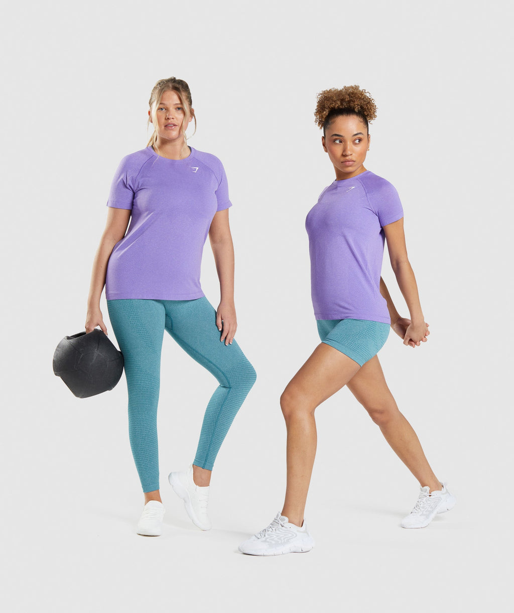 gymshark-vital-seamless-2-0-light-t-shirt-bright-purple-marl-ss22