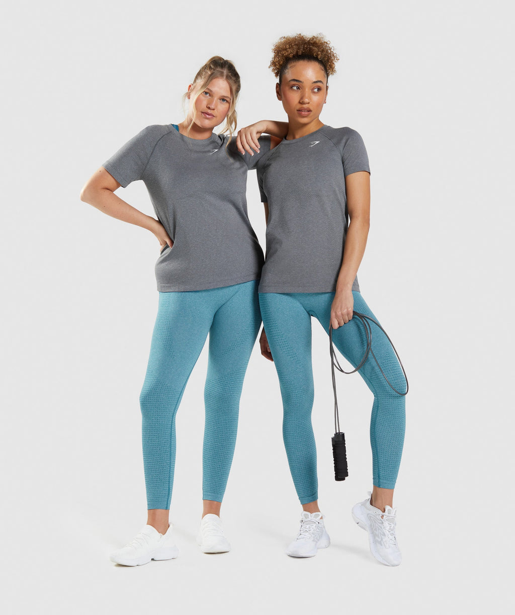 gymshark-vital-seamless-2-0-light-t-shirt-smokey-grey-marl-ss22