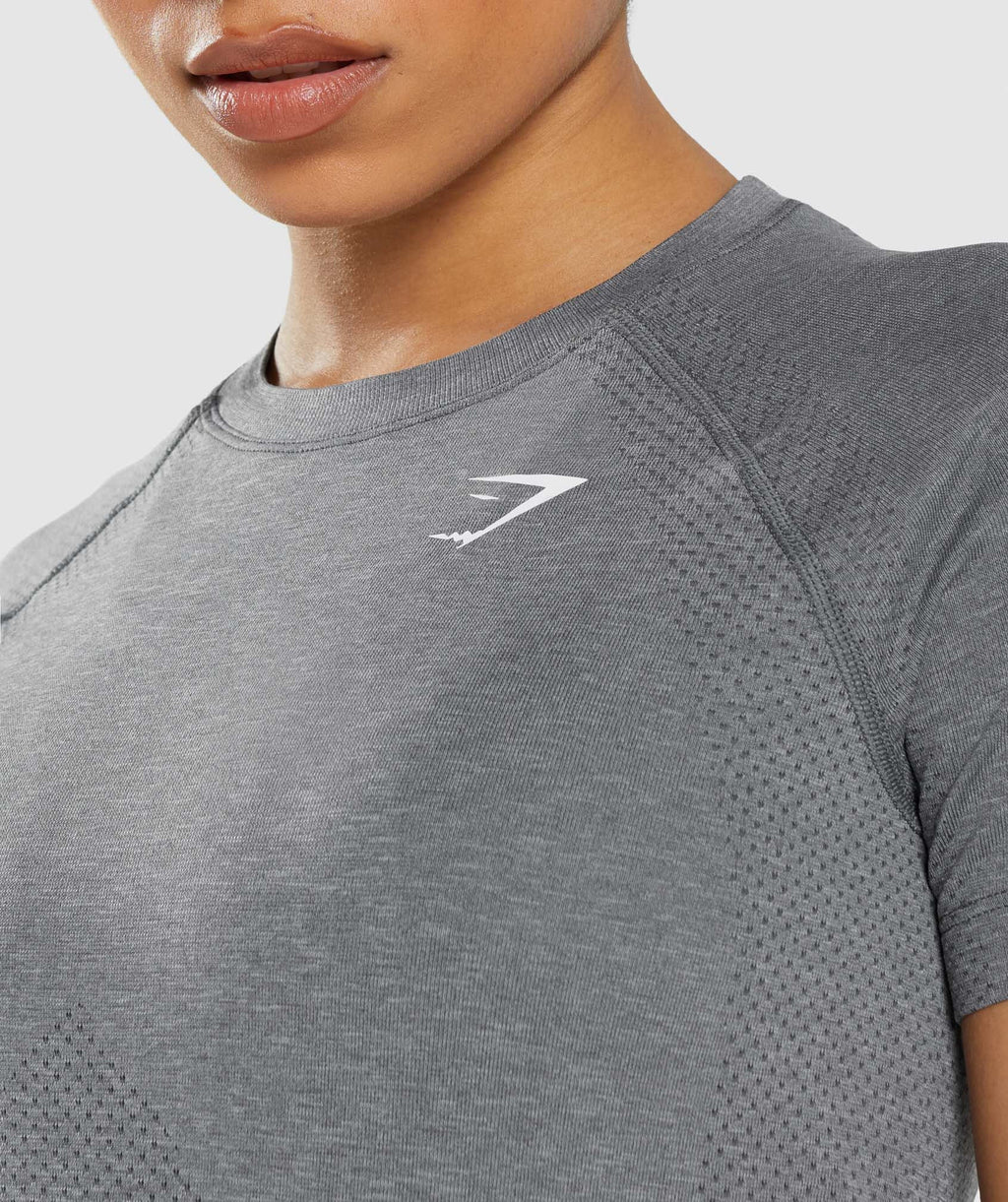 gymshark-vital-seamless-2-0-light-t-shirt-smokey-grey-marl-ss22