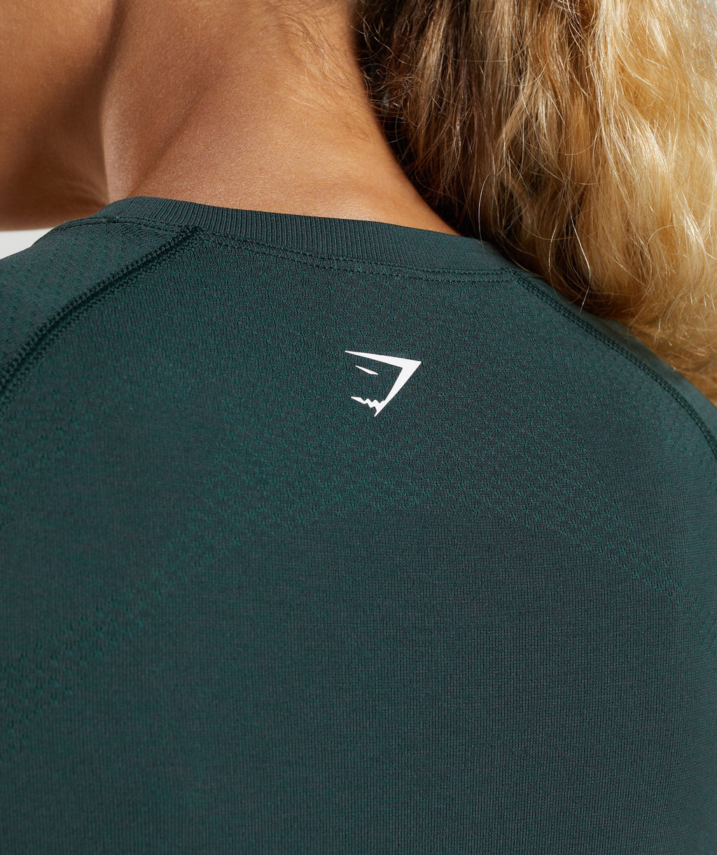 gymshark-vital-seamless-2-0-light-t-shirt-woodland-green-marl-ss23