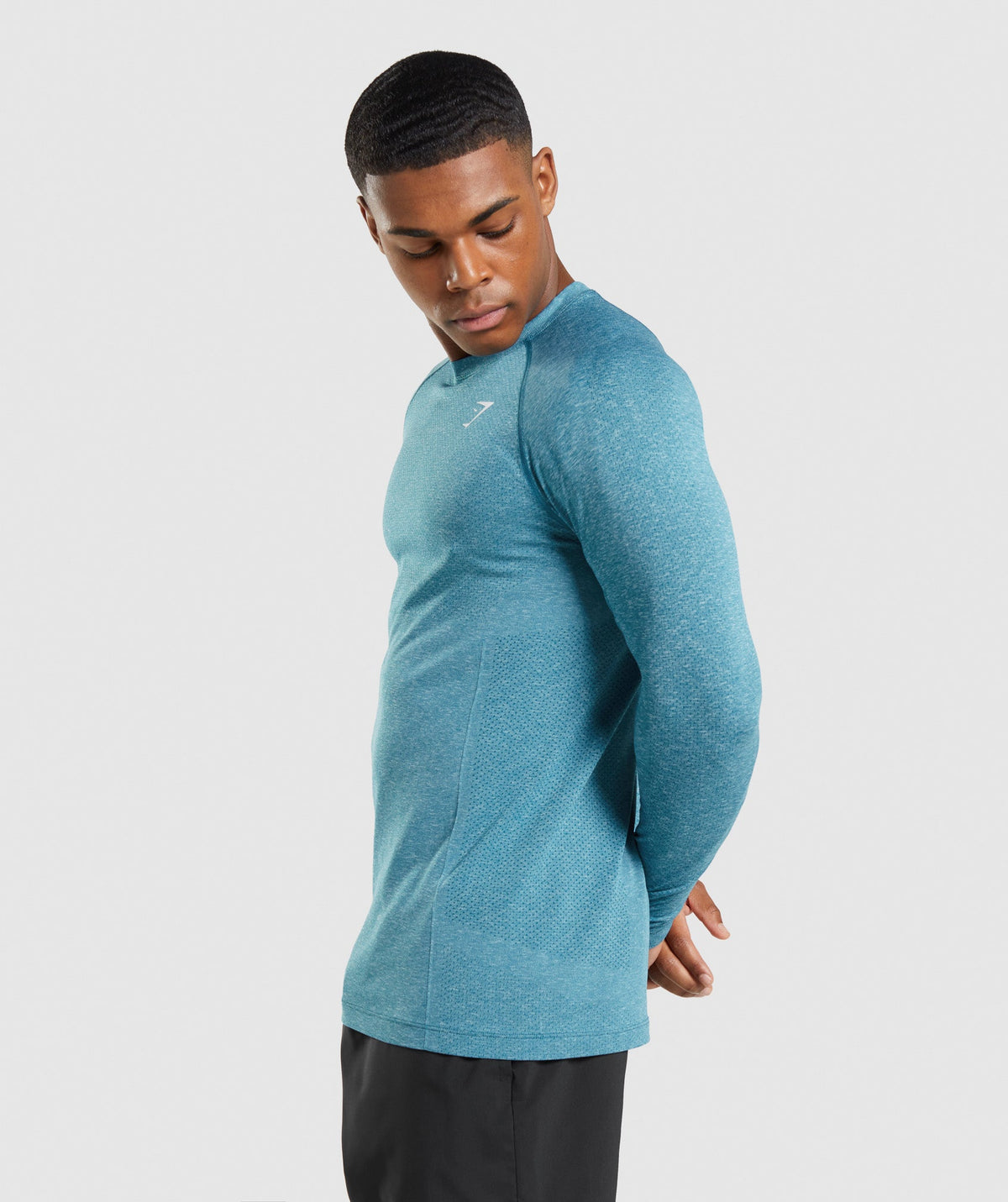 gymshark-vital-light-long-sleeve-t-shirt-tahoe-teal-marl-ss22