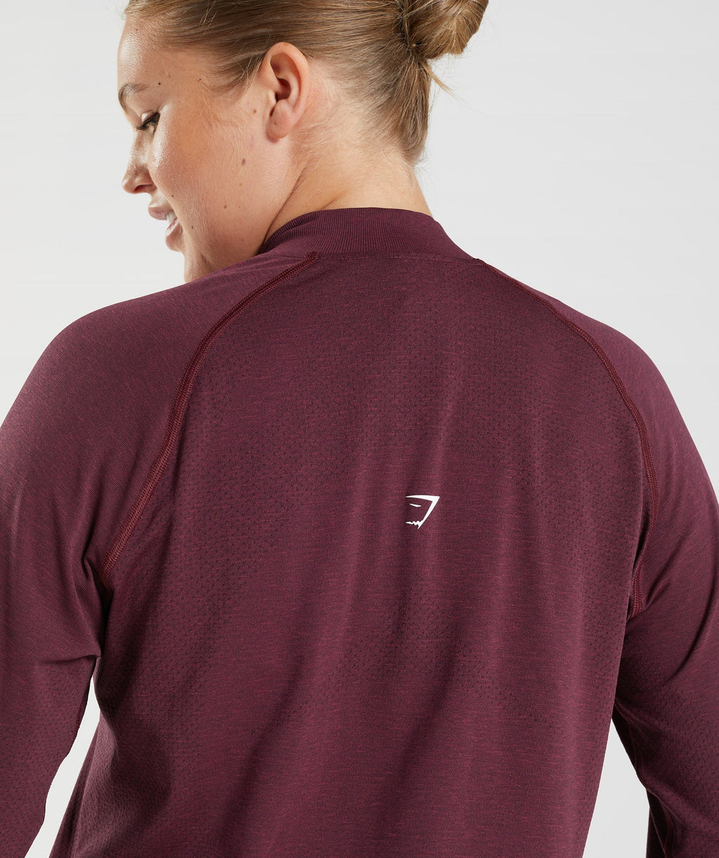 gymshark-vital-seamless-2-0-1-2-zip-pullover-baked-maroon-marl-aw22