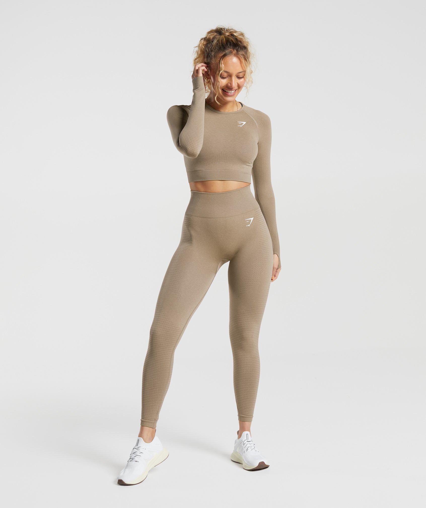 gymshark-vital-seamless-2-0-crop-top-vanilla-brown-marl-aw22