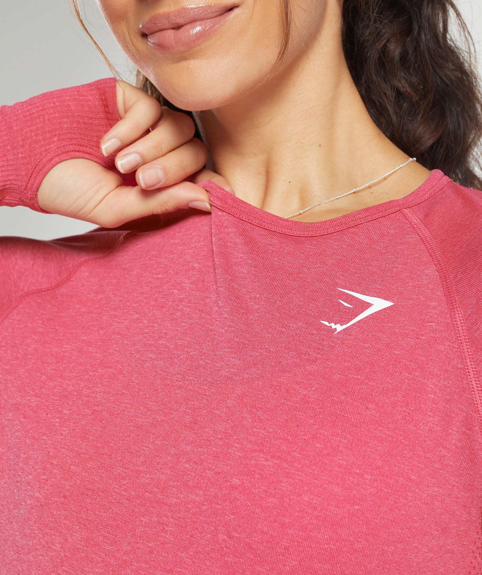 gymshark-vital-seamless-2-0-light-long-sleeve-top-bright-fuchsia-marl-aw23