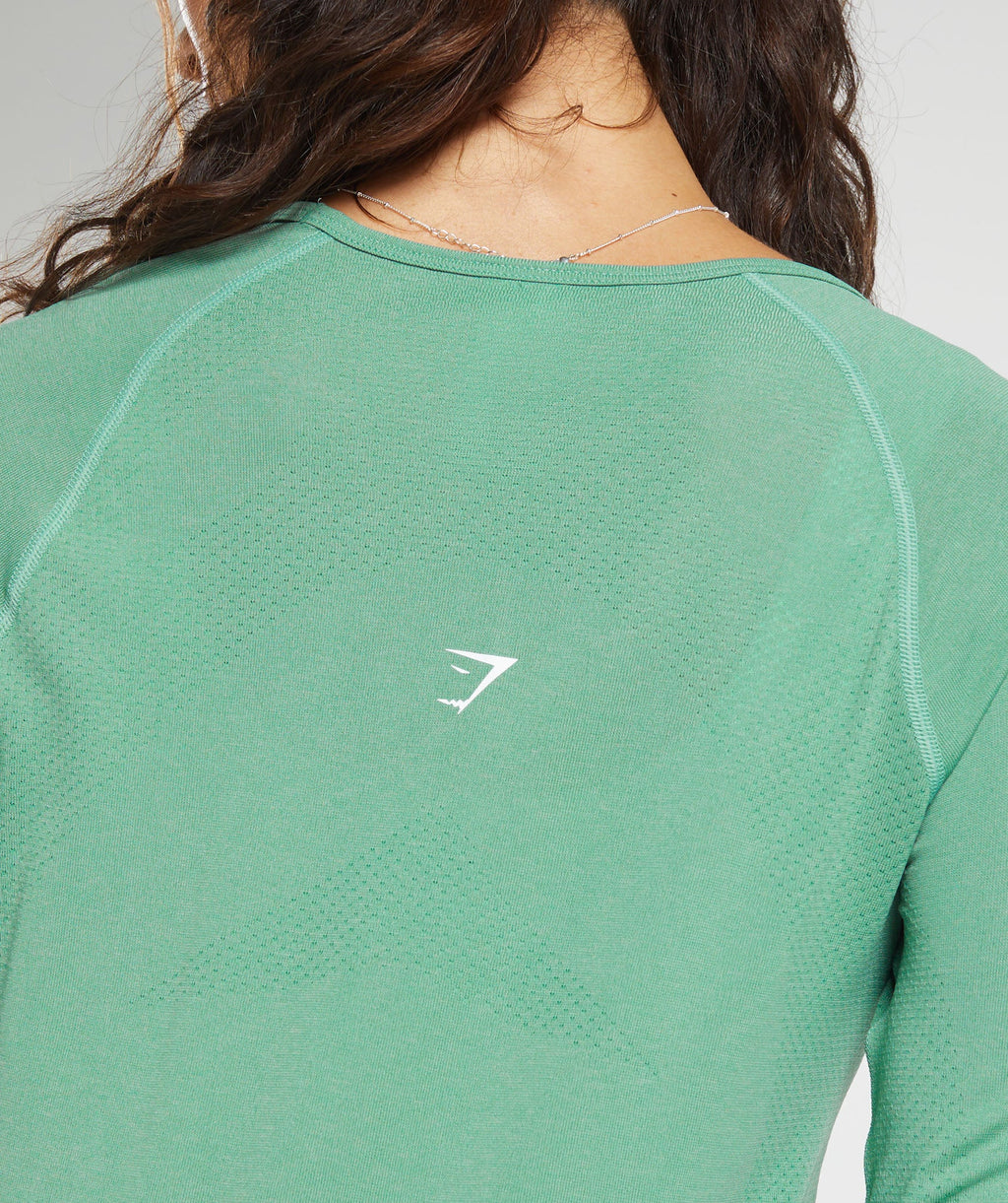 gymshark-vital-seamless-2-0-light-long-sleeve-top-ls-tops-green-ss24