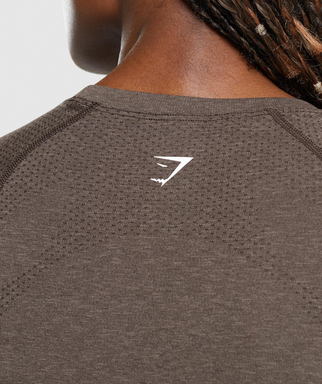 gymshark-vital-seamless-2-0-light-t-shirt-brown-marl-aw23