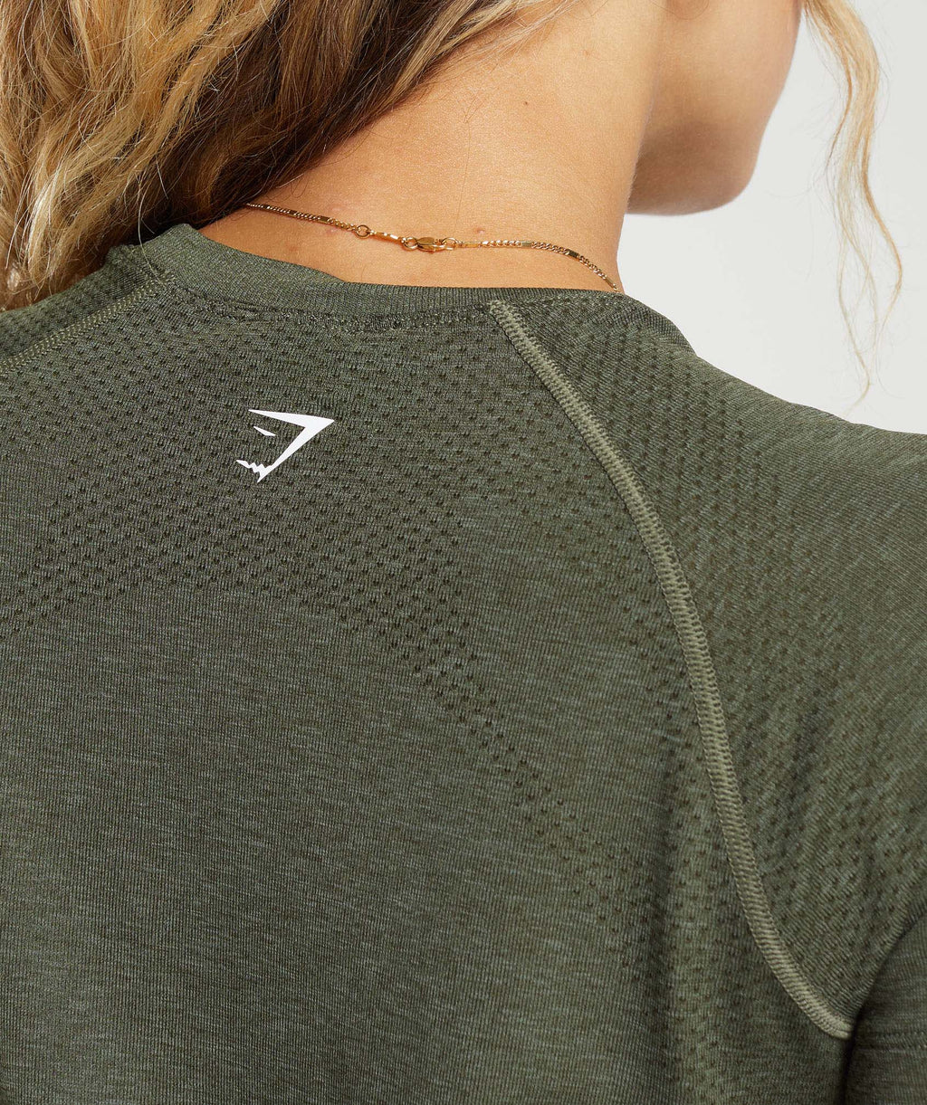 gymshark-vital-seamless-2-0-light-t-shirt-ss-tops-green-ss24-1