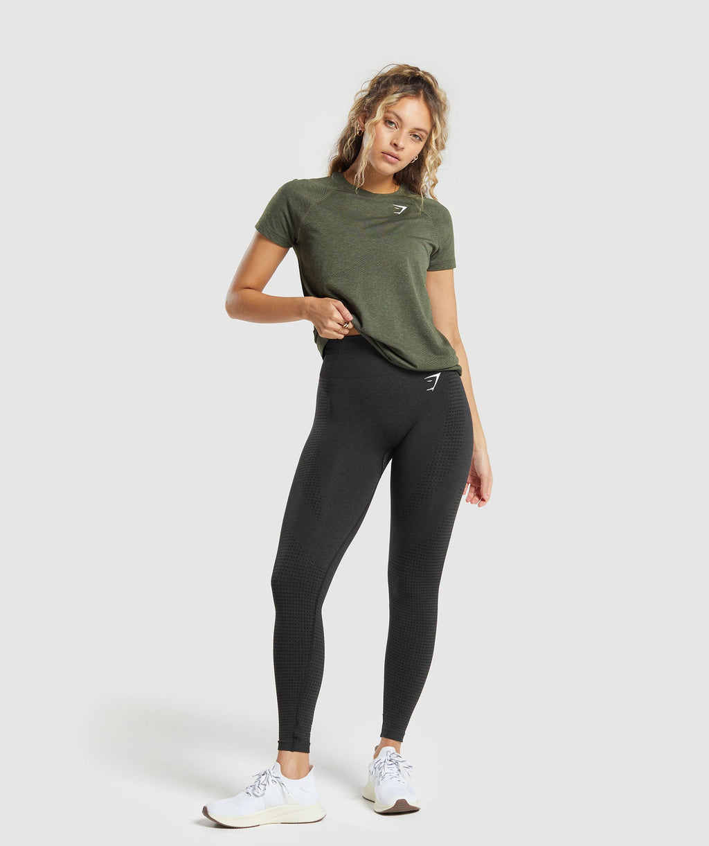 gymshark-vital-seamless-2-0-light-t-shirt-ss-tops-green-ss24-1