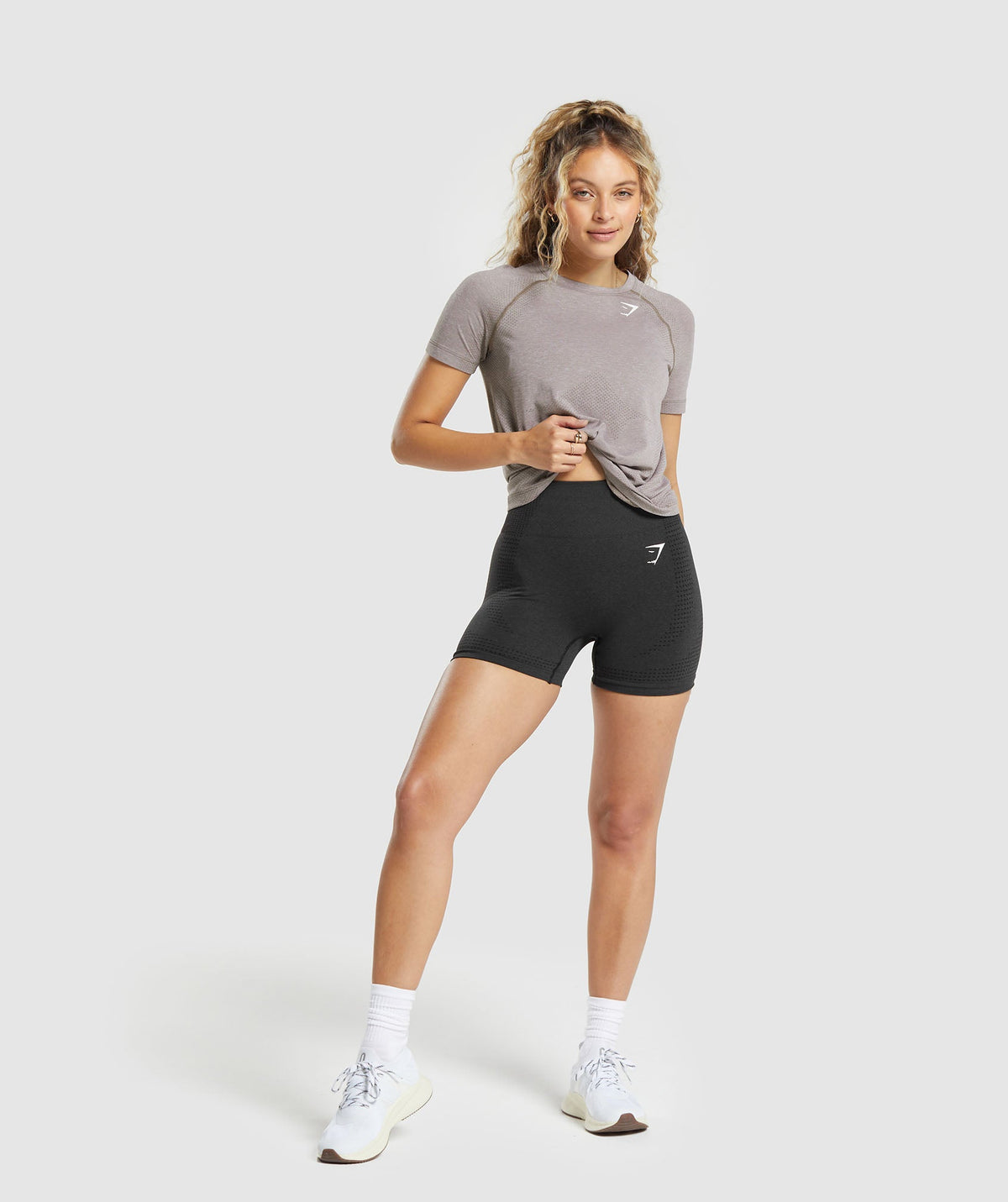 gymshark-vital-seamless-2-0-light-t-shirt-ss-tops-brown-ss24