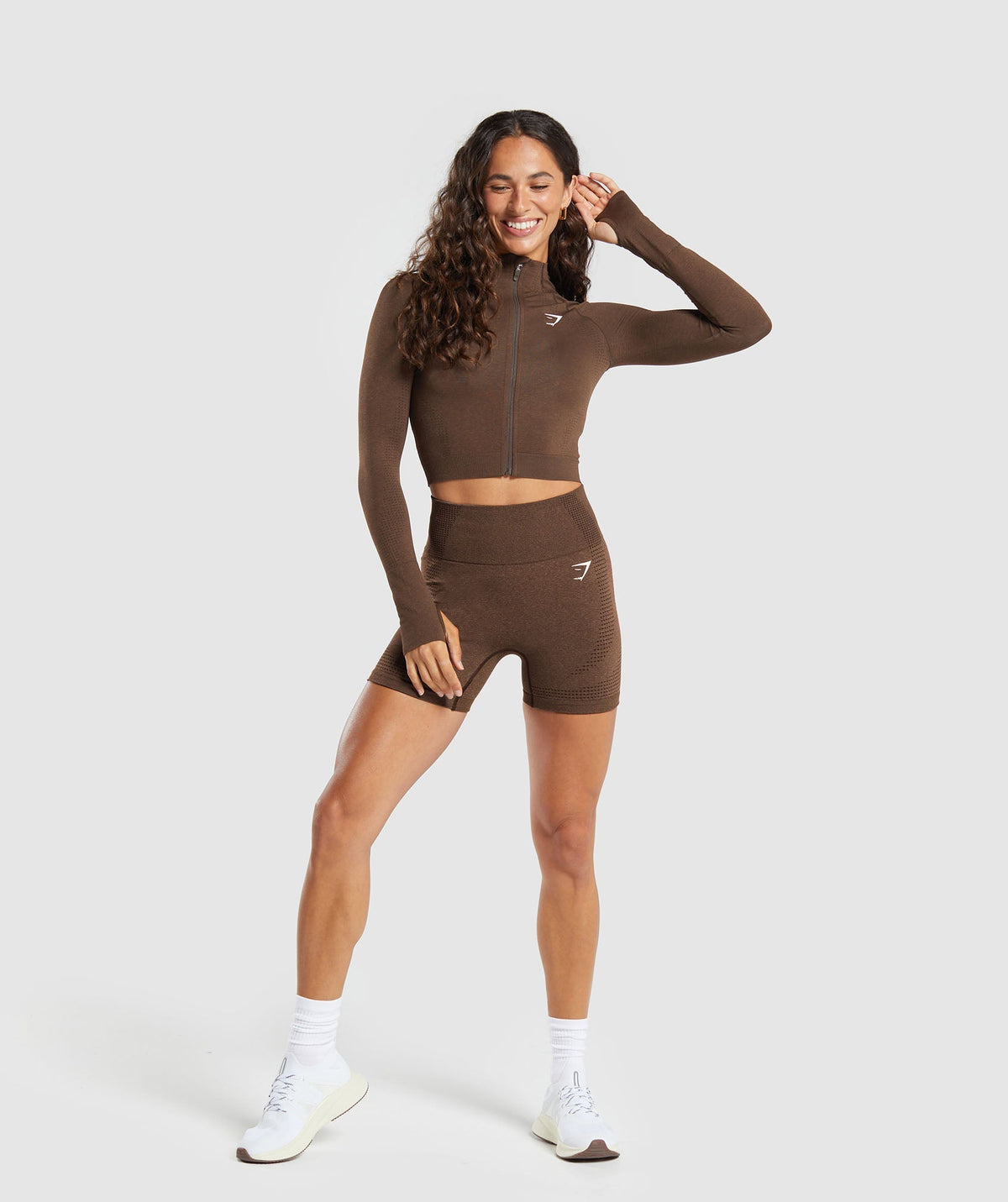 gymshark-vital-seamless-midi-zip-pullover-jackets-outerwear-brown-aw24