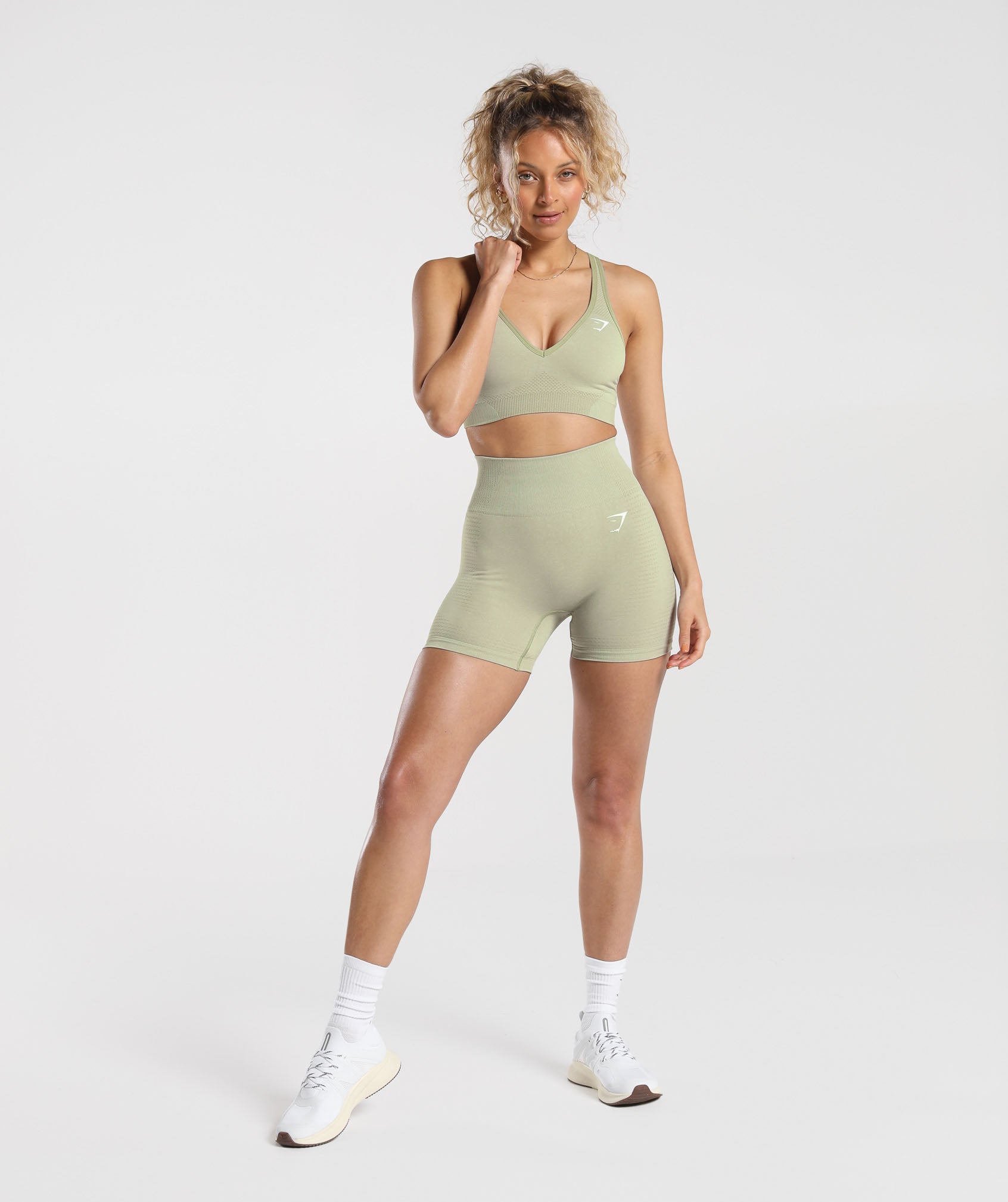 gymshark-vital-seamless-2-0-shorts-light-sage-green-marl-aw23