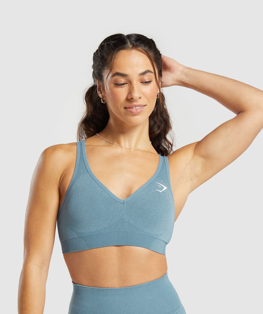 gymshark-vital-seamless-v-neck-sports-bra-faded-blue-marl-ss24