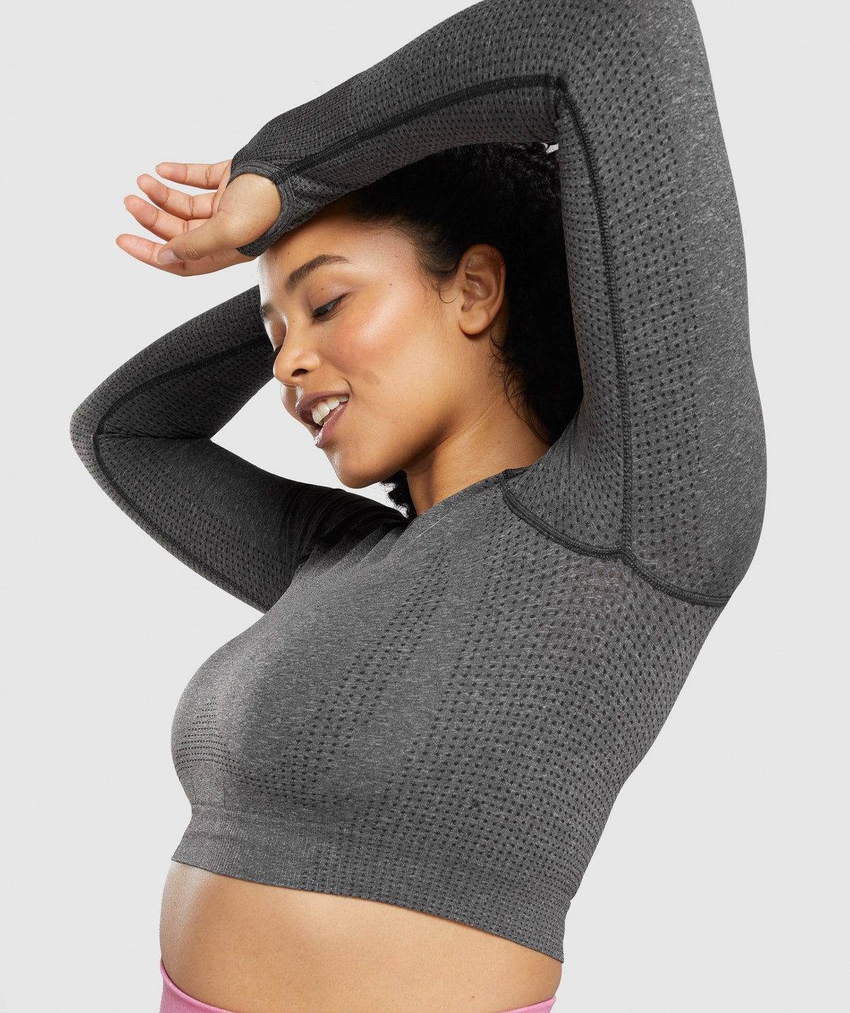 gymshark-vital-seamless-long-sleeve-crop-top-charcoal-marl