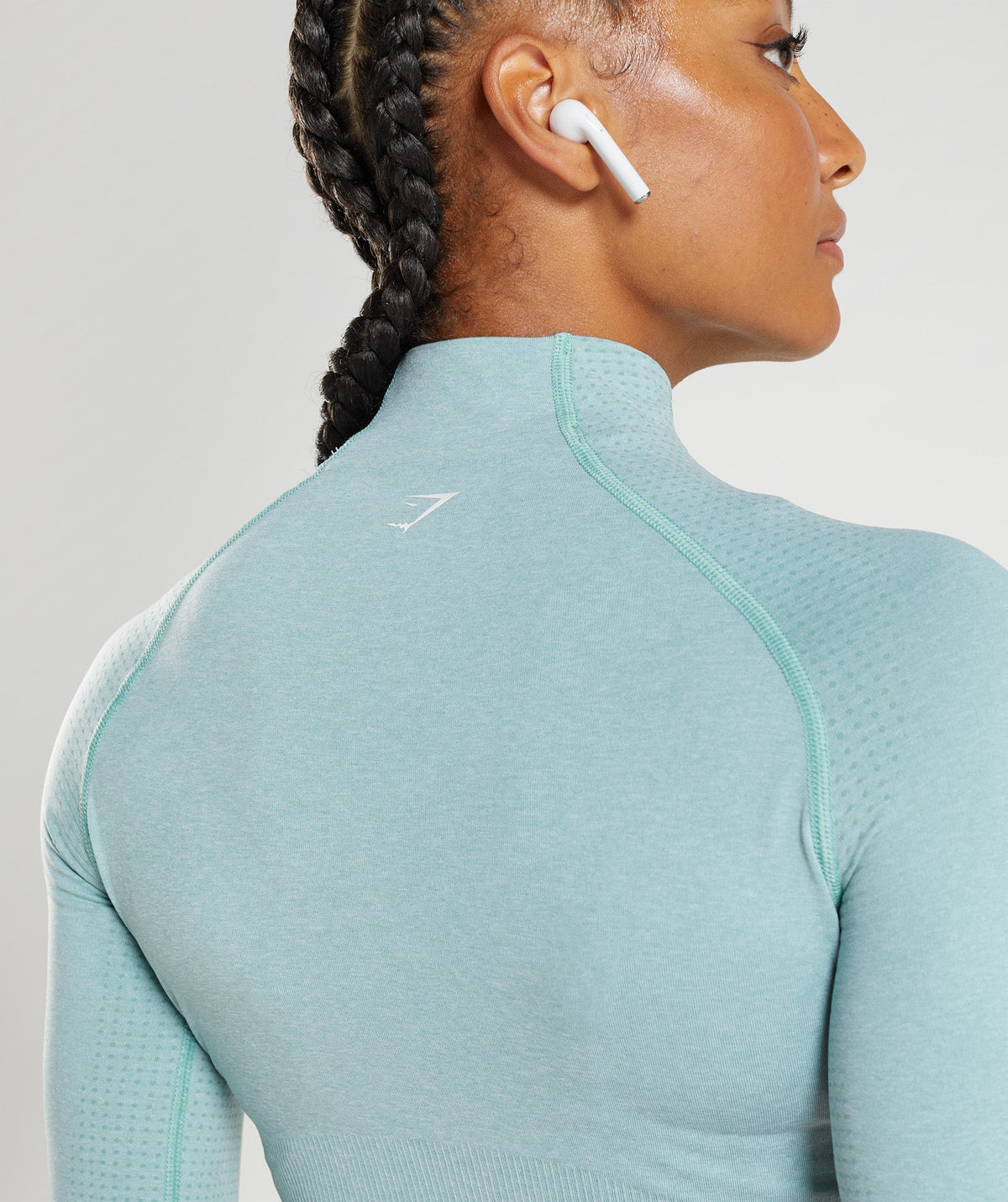 gymshark-vital-seamless-2-0-high-neck-midi-top-pearl-blue-marl-aw22