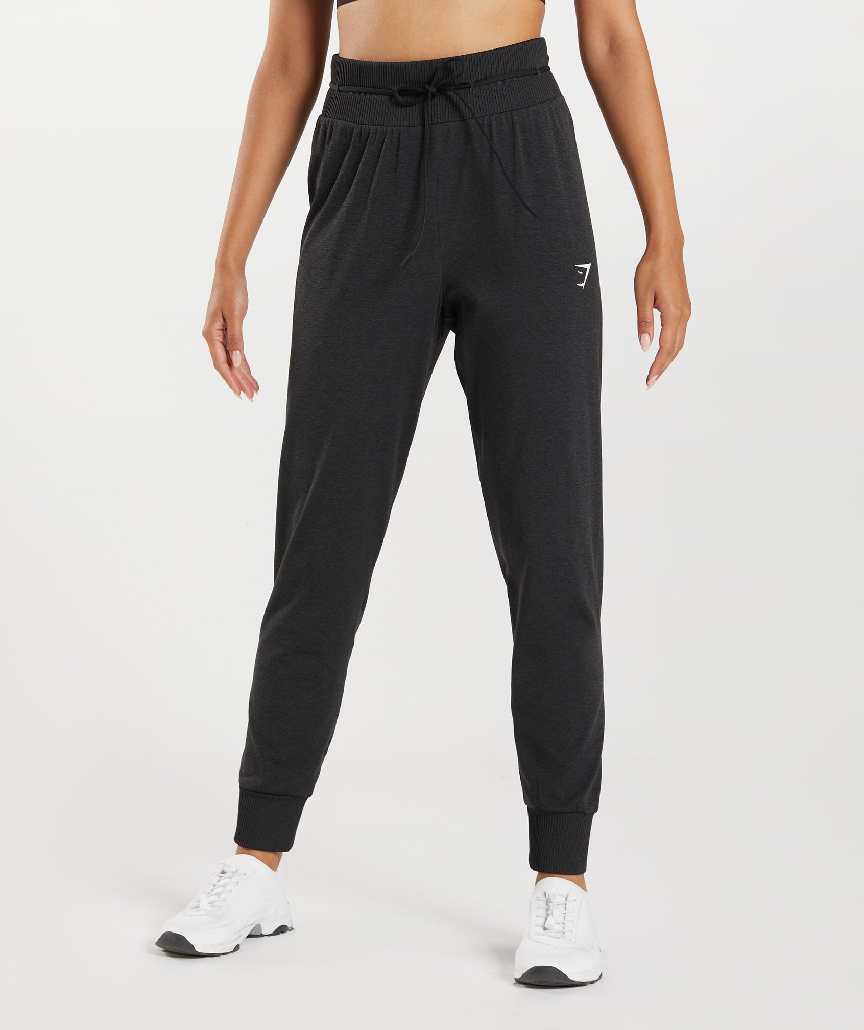 gymshark-vital-seamless-2-0-joggers-black-marl-aw22