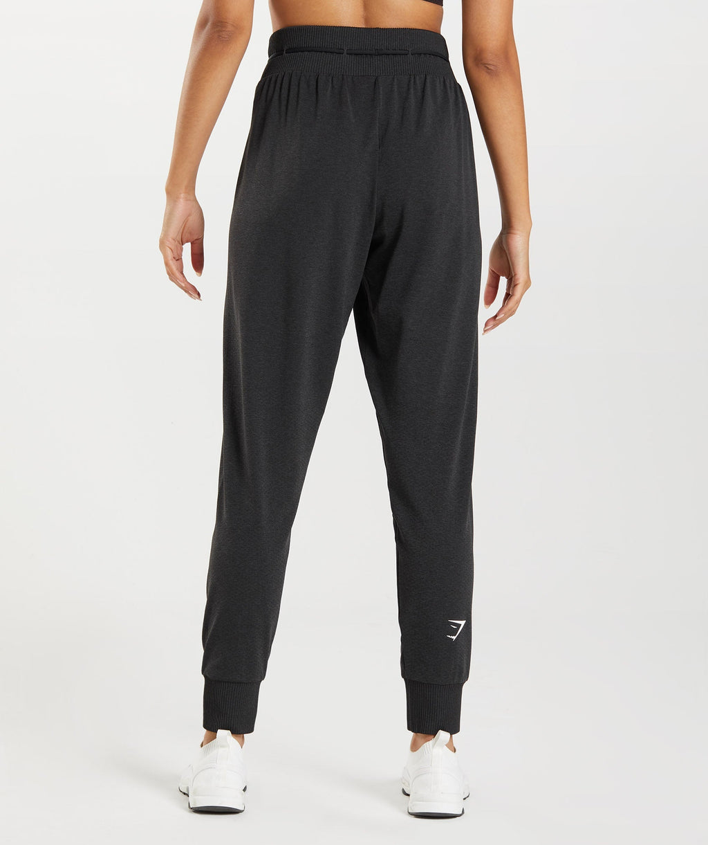 gymshark-vital-seamless-2-0-joggers-black-marl-aw22