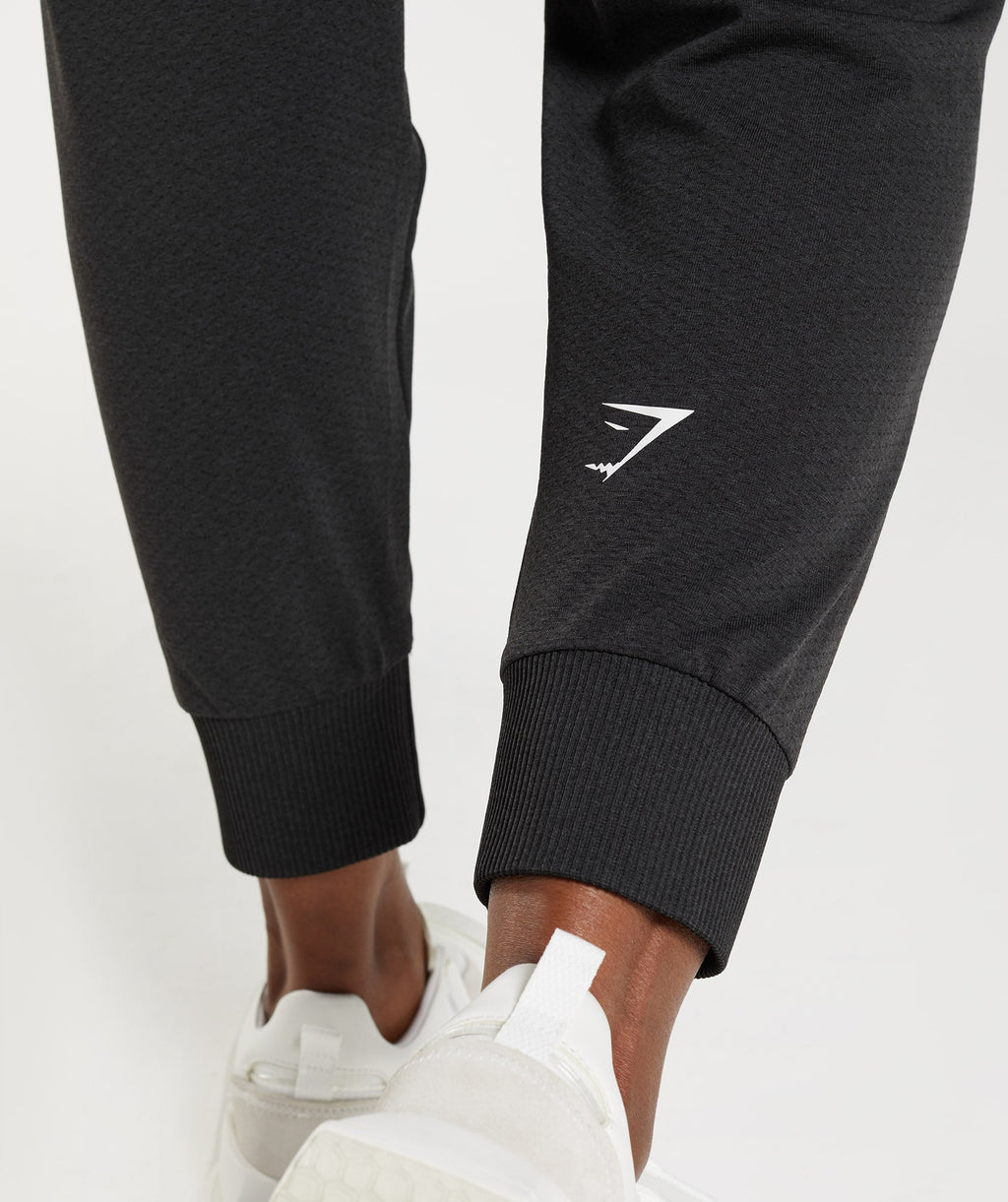 gymshark-vital-seamless-2-0-joggers-black-marl-aw22