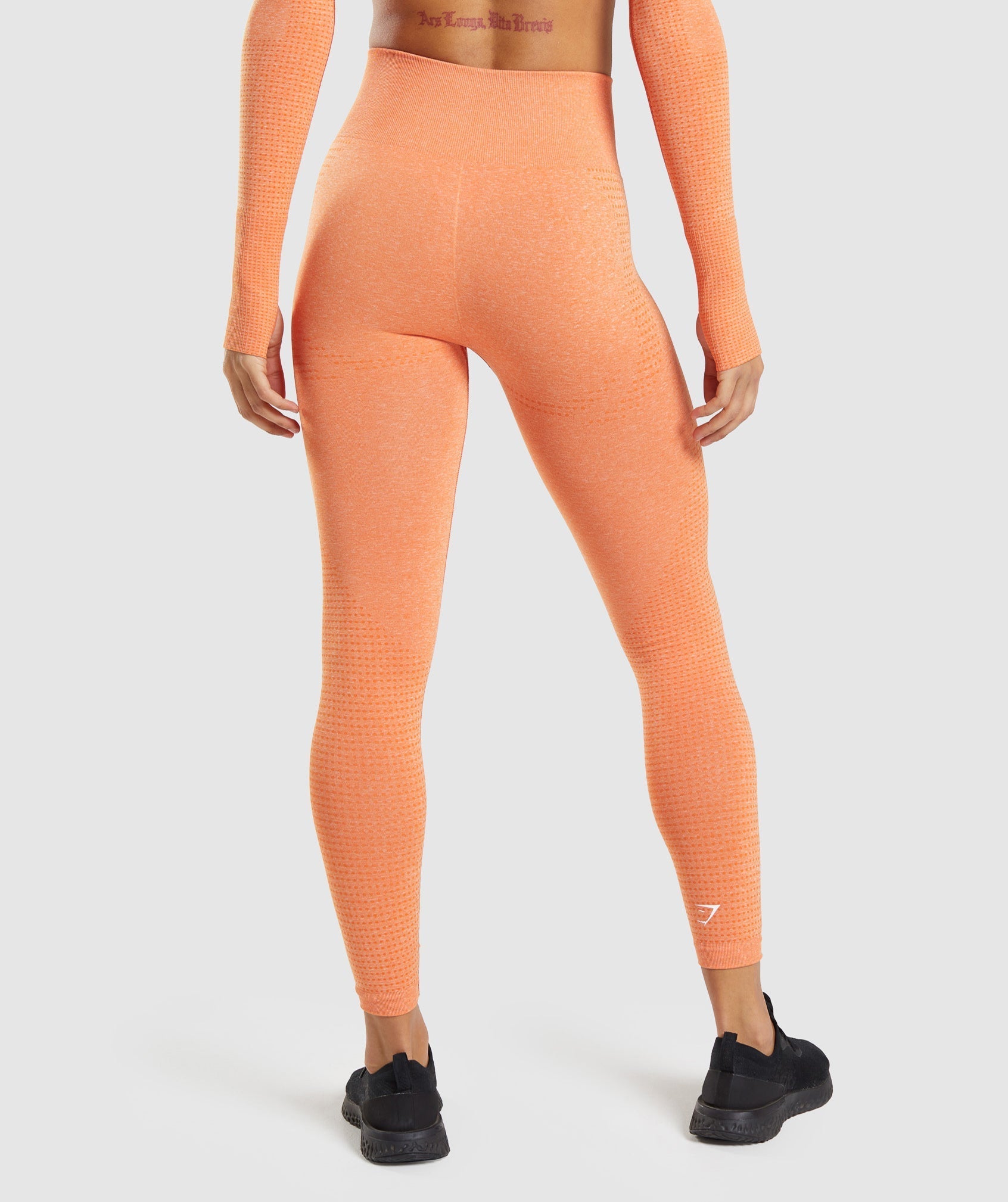 gymshark-vital-seamless-2-0-leggings-apricot-orange-marl-ss22