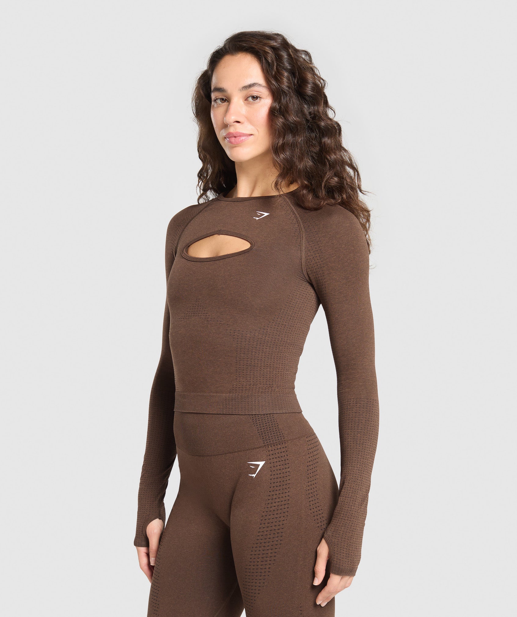 gymshark-vital-seamless-long-sleeve-cut-out-top-crop-tops-brown-ss25