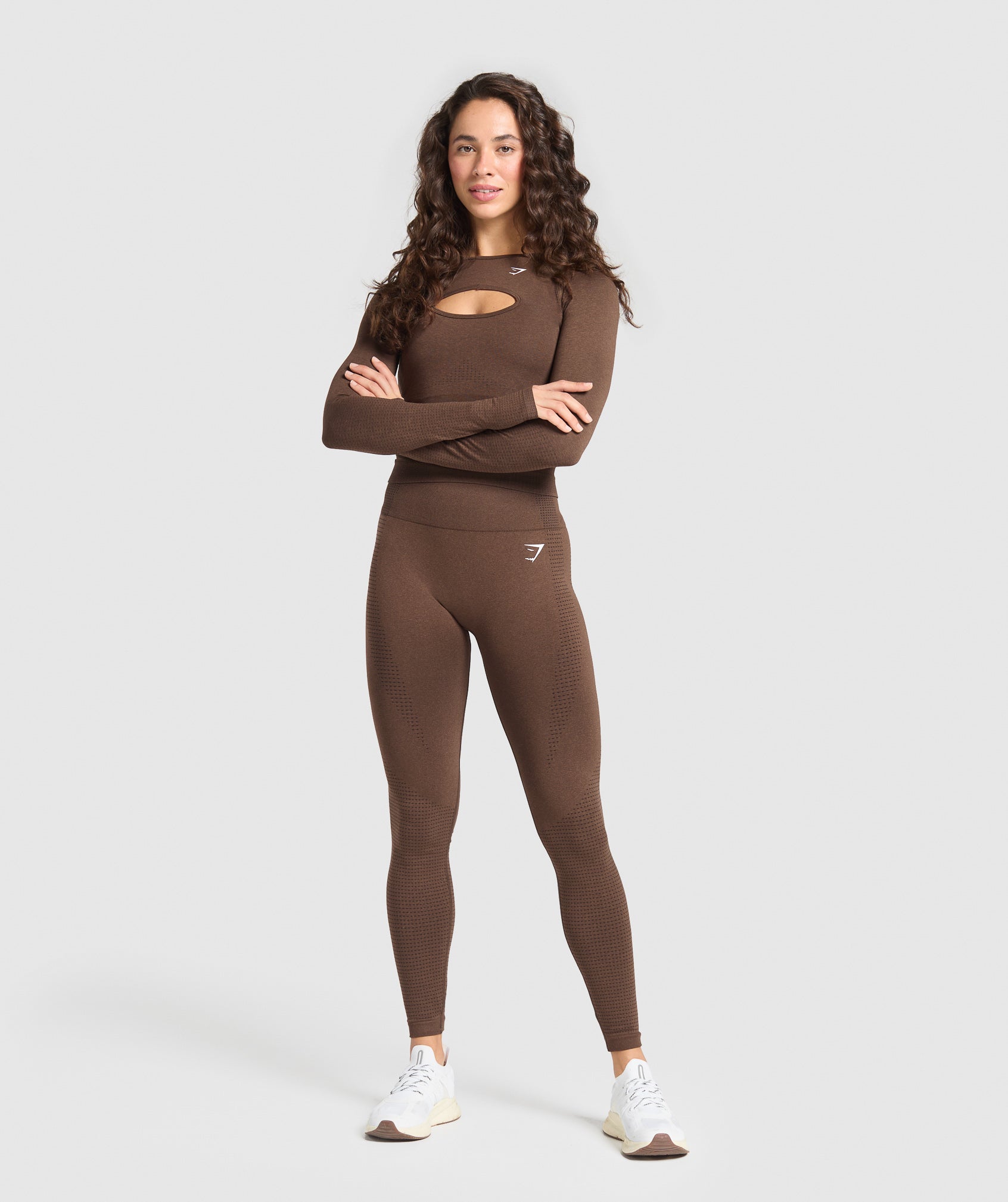 gymshark-vital-seamless-long-sleeve-cut-out-top-crop-tops-brown-ss25